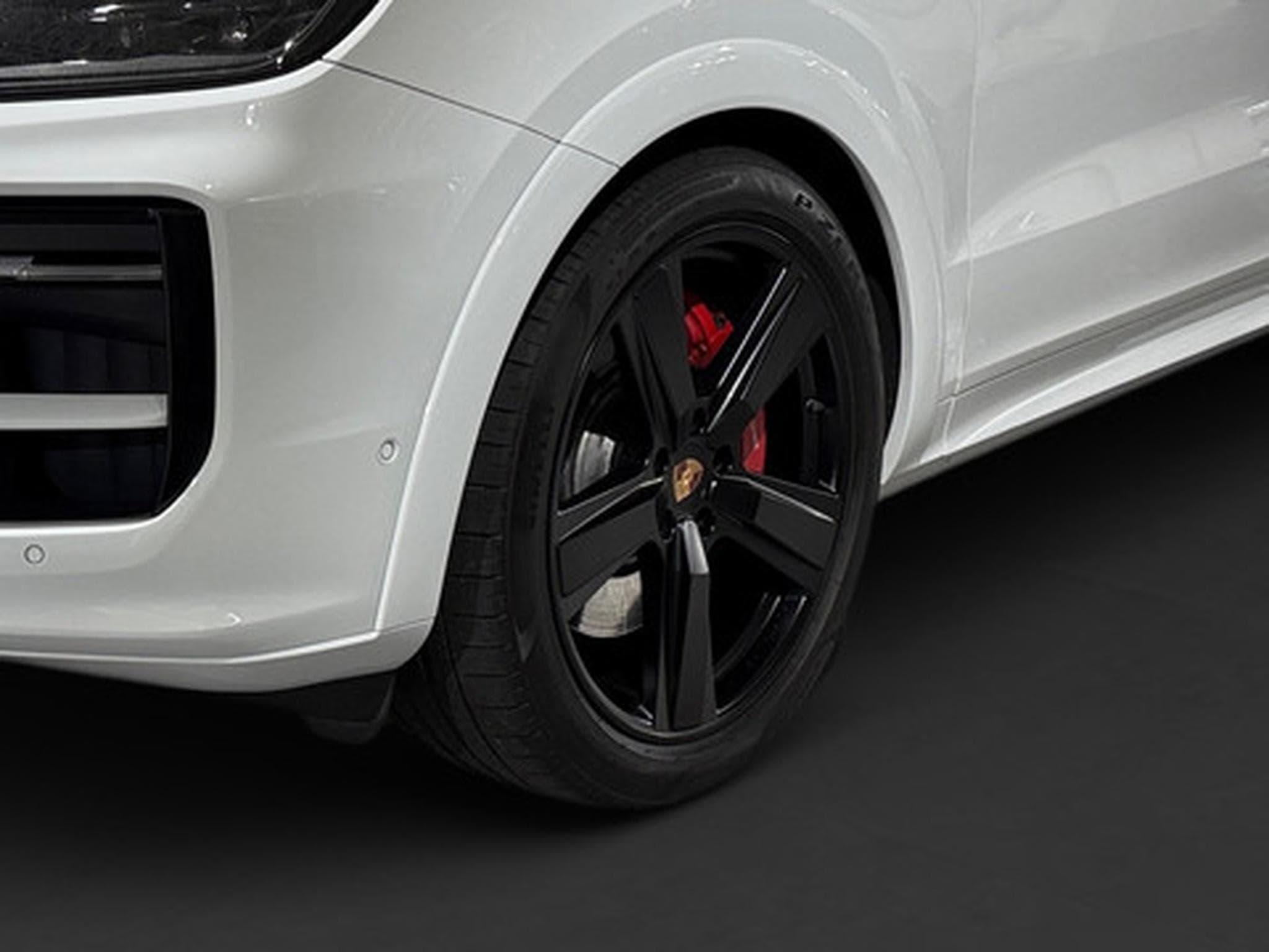 Porsche Cayenne 4.0 GTS (2025) - Photo 22