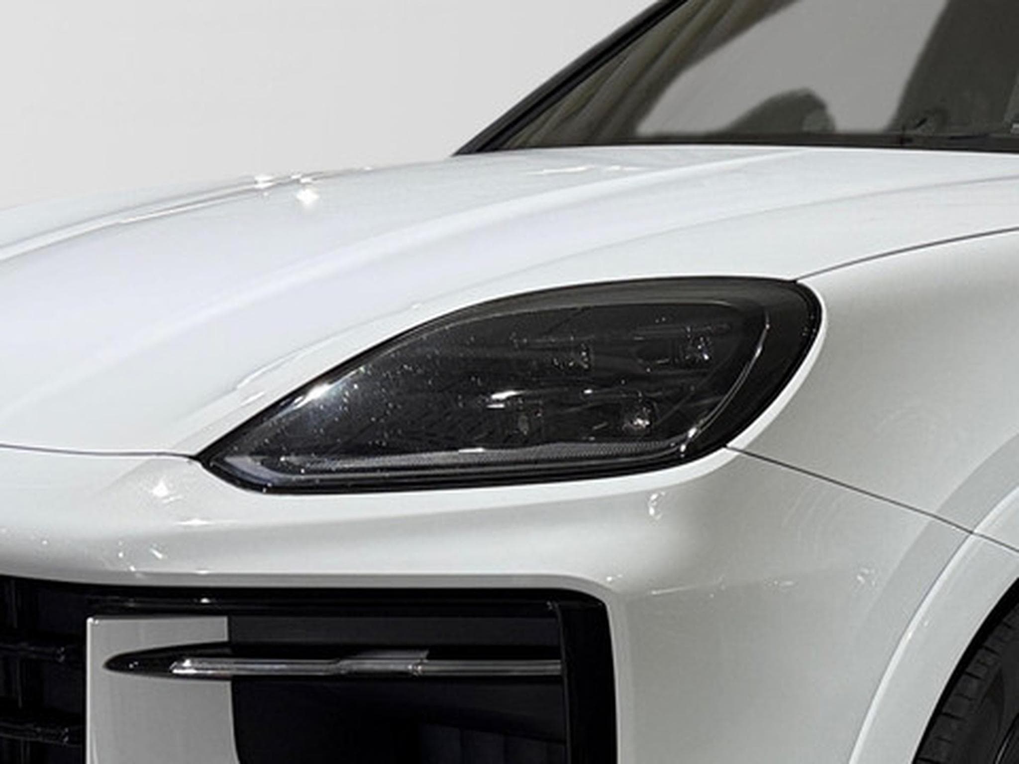 Porsche Cayenne 4.0 GTS (2025) - Photo 23