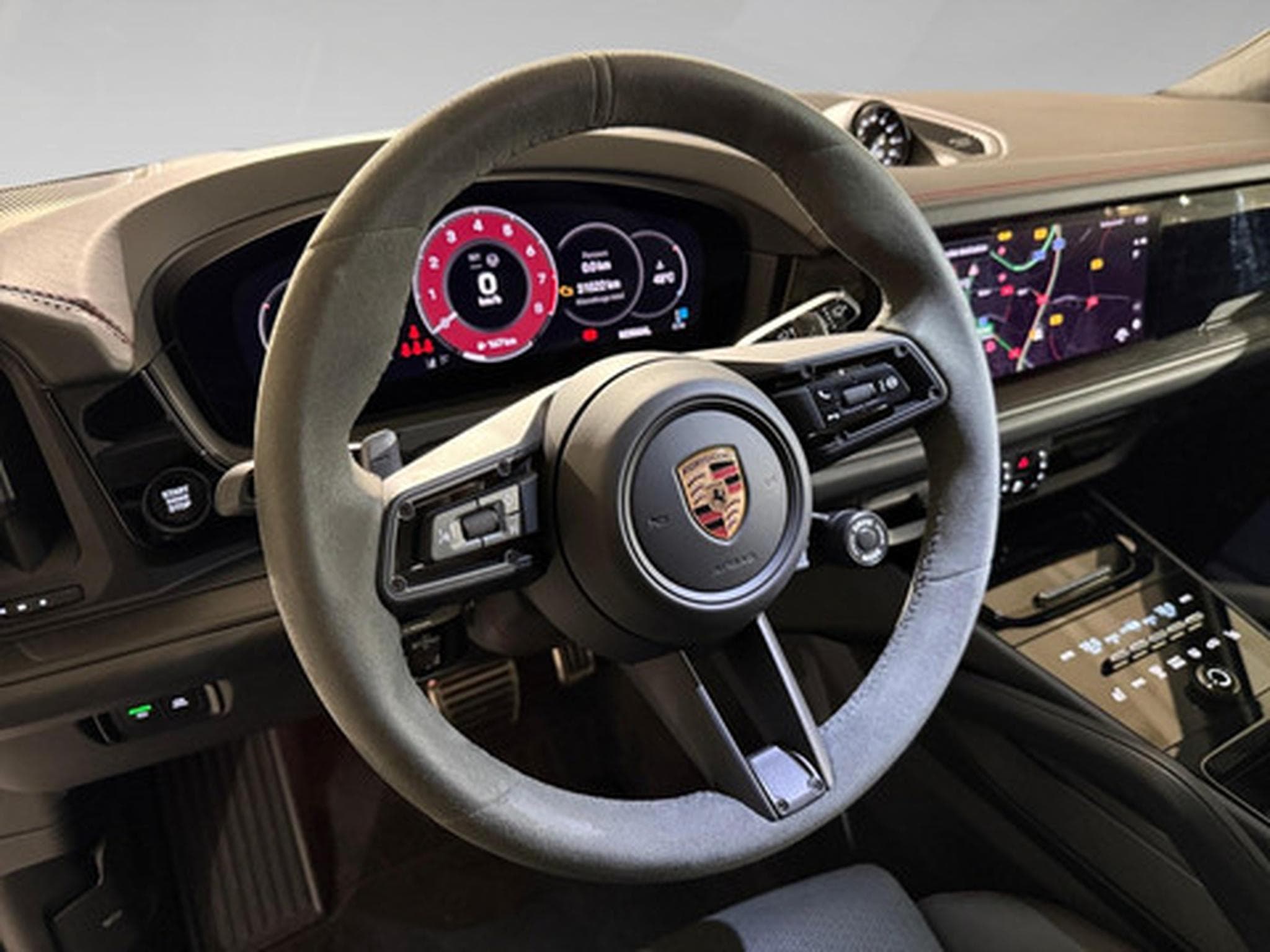 Porsche Cayenne 4.0 GTS (2025) - Photo 8