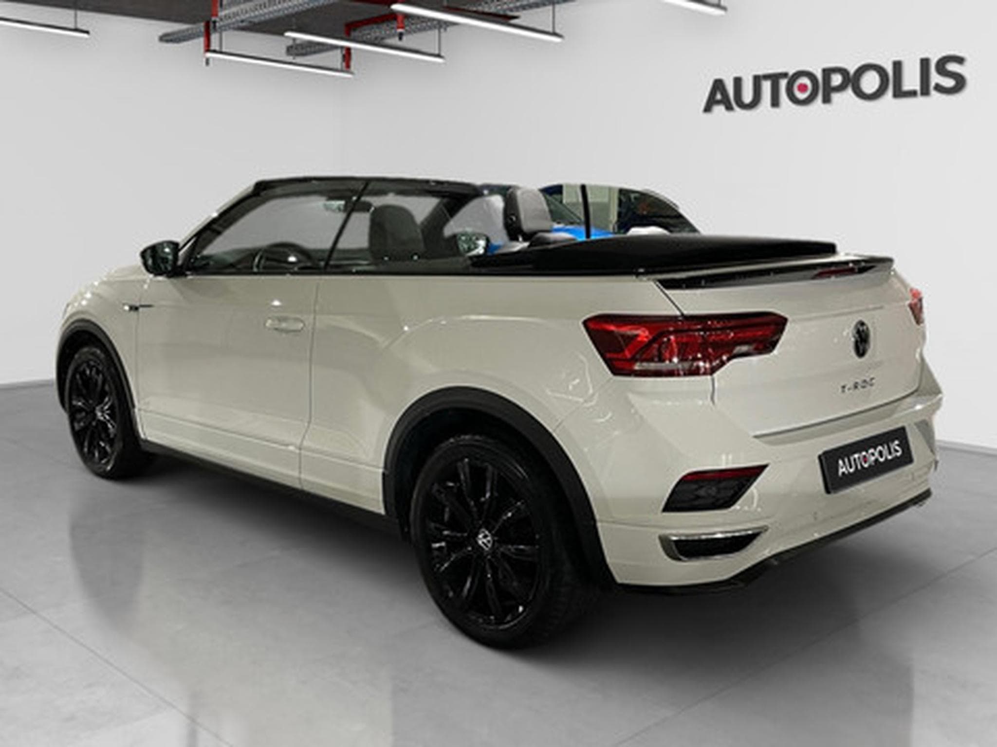 VW T-Roc Cabriolet 1.5 TSI ACT 110kW R-Line DSG (2021) - Photo 15