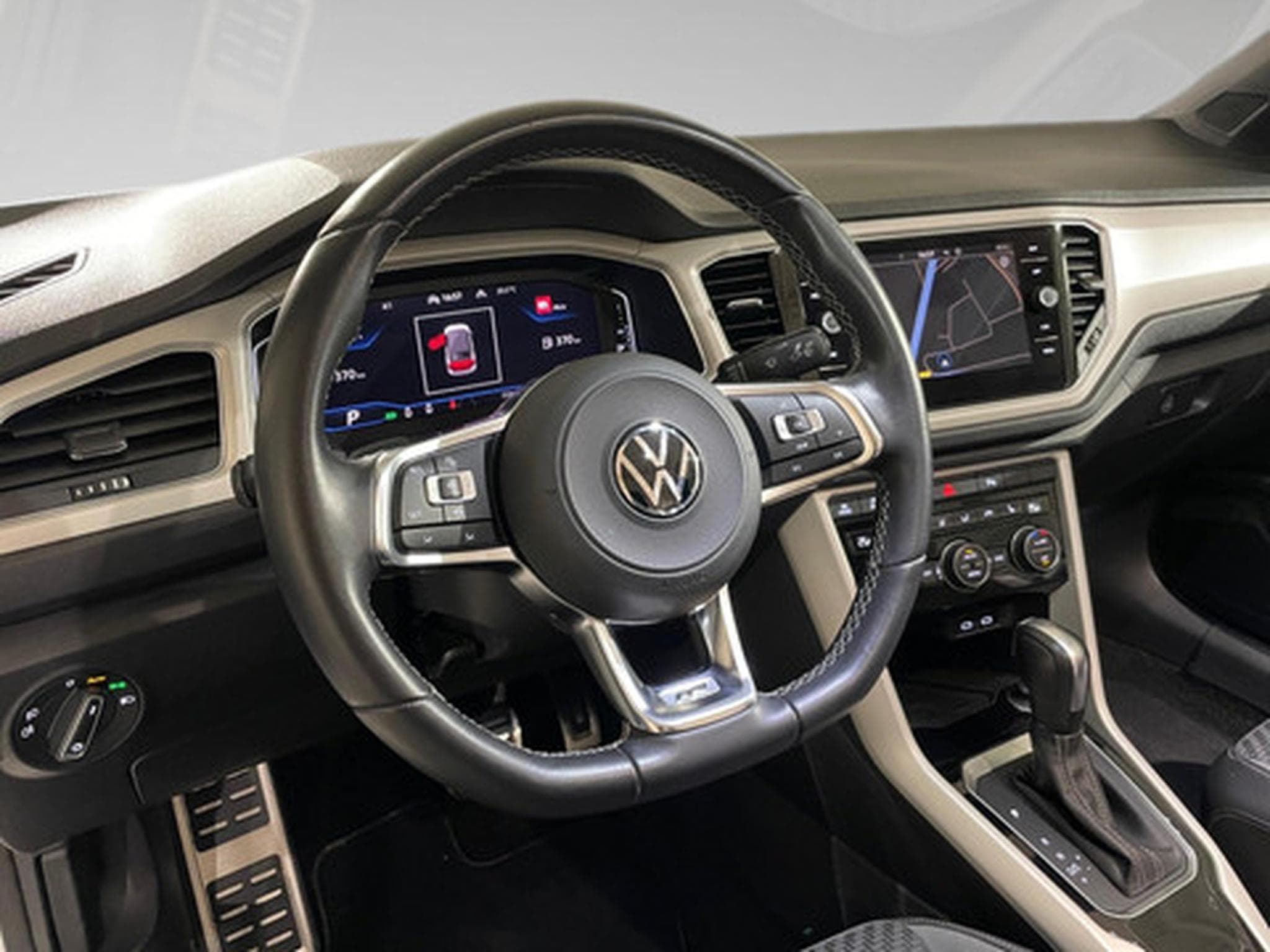 VW T-Roc Cabriolet 1.5 TSI ACT 110kW R-Line DSG (2021) - Photo 8