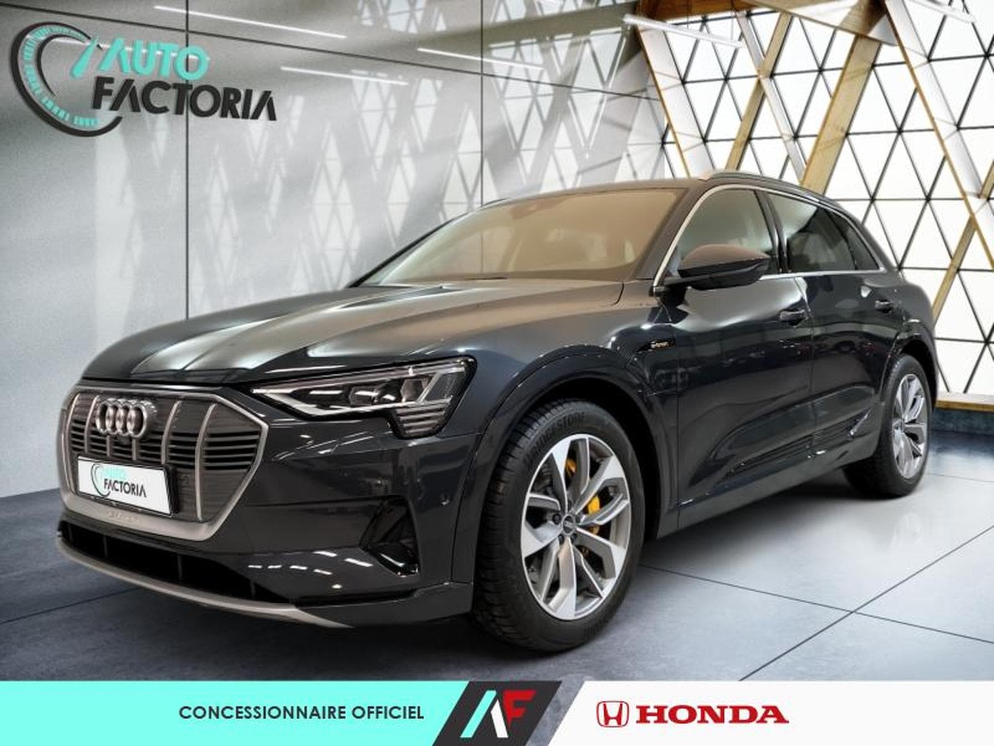 Audi e-tron 55 408ch e-quattro (2021) - Photo 2