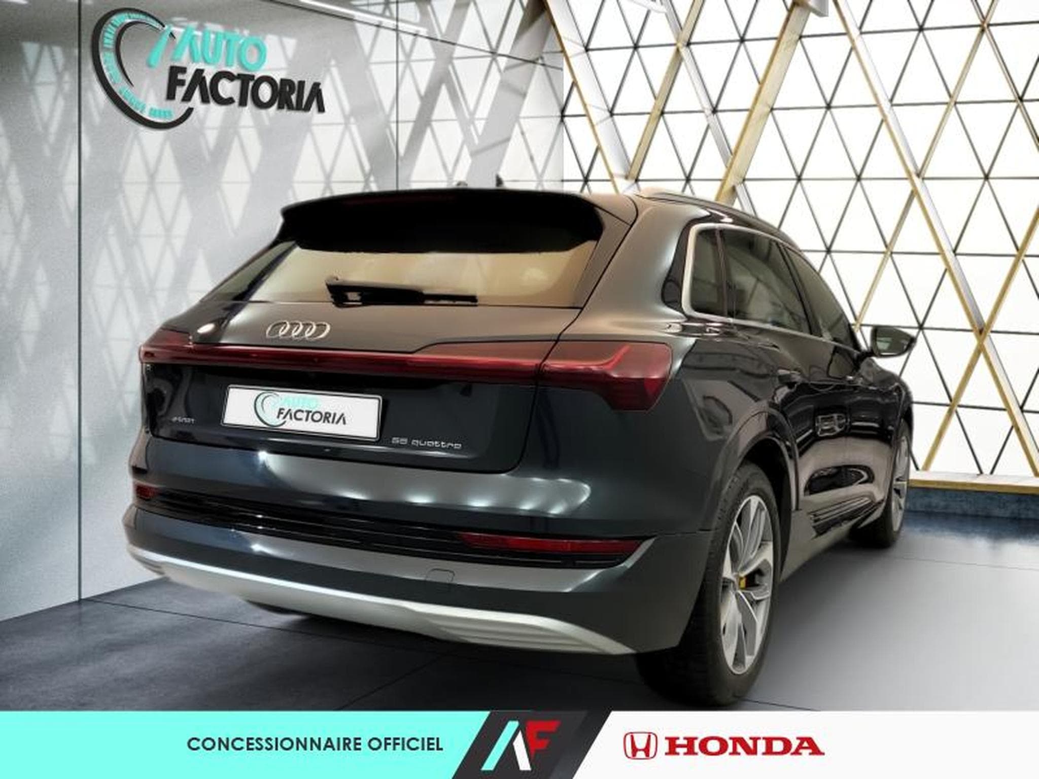 Audi e-tron 55 408ch e-quattro (2021) - Photo 5