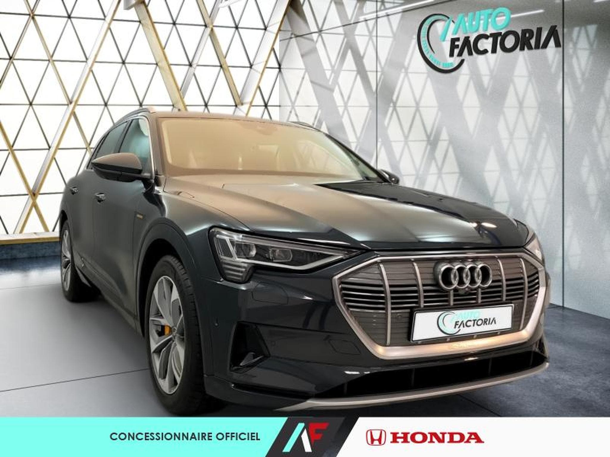 Audi e-tron 55 408ch e-quattro (2021) - Photo 7