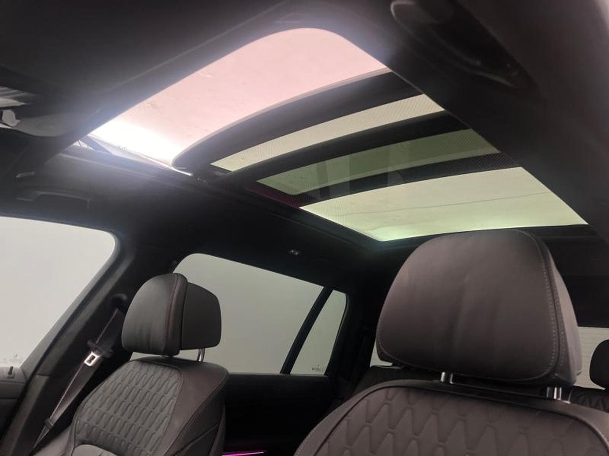 BMW X7 M60iA xDrive 530ch M Performance (2023) - Photo 17
