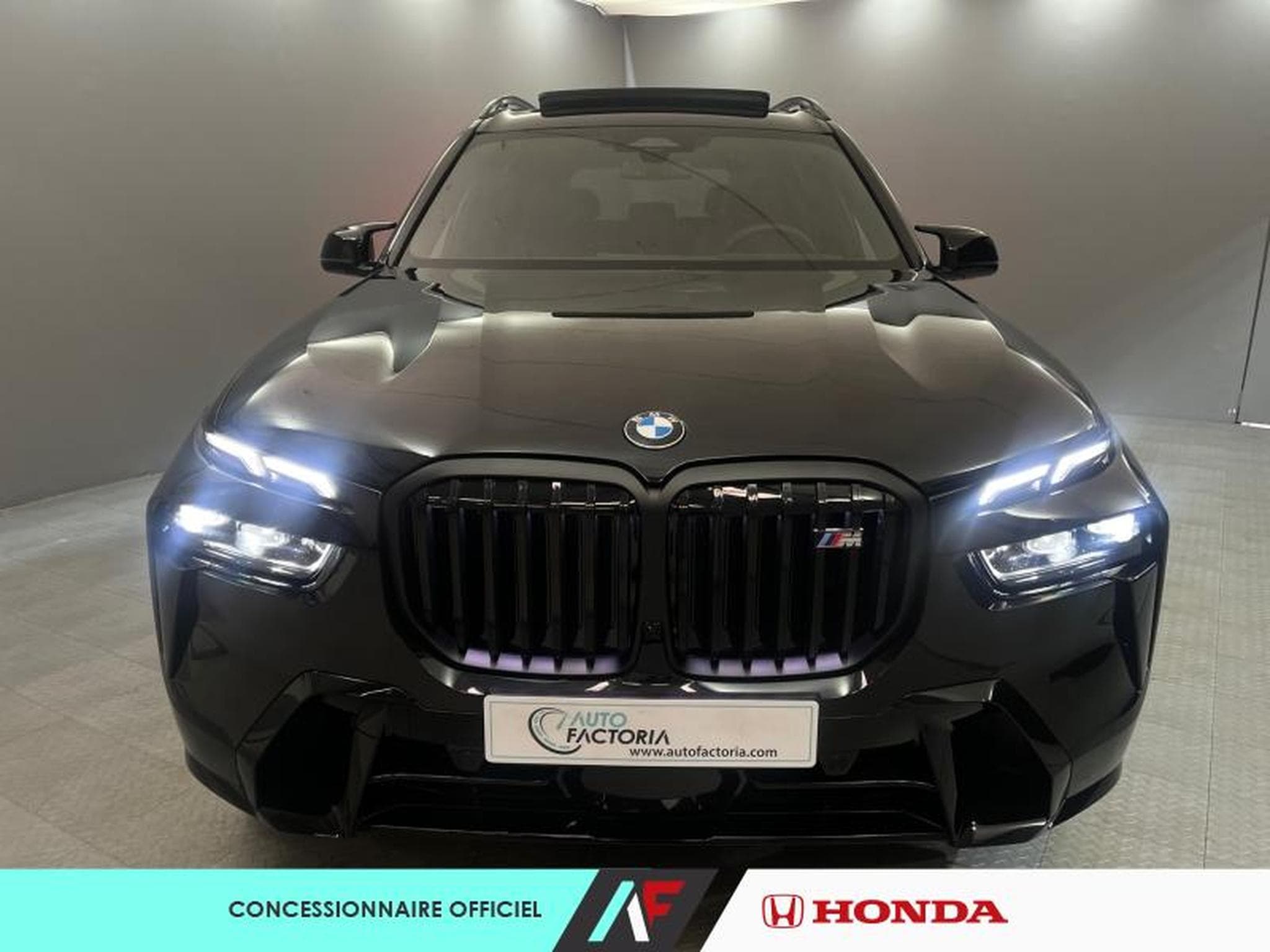 BMW X7 M60iA xDrive 530ch M Performance (2023) - Photo 8