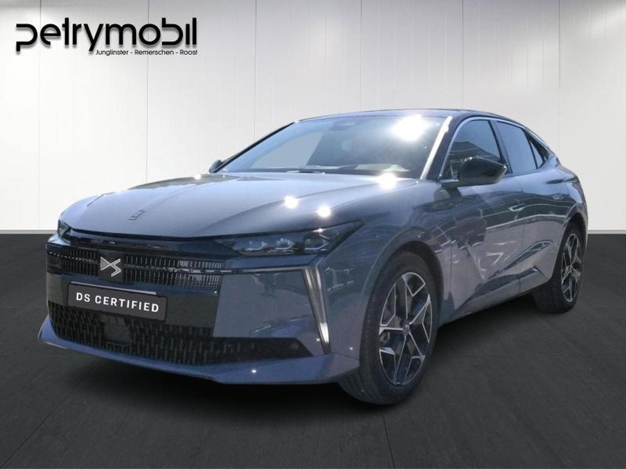DS Automobiles N°4 ETOILE (2026) - Photo 1