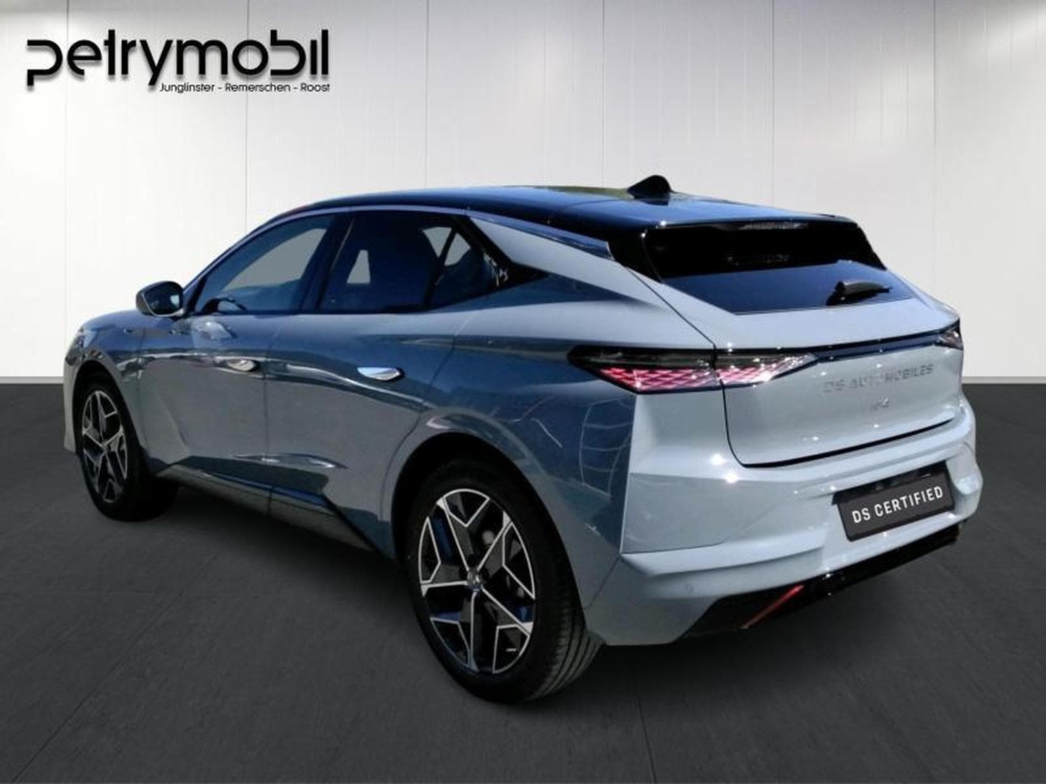 DS Automobiles N°4 ETOILE (2026) - Photo 6