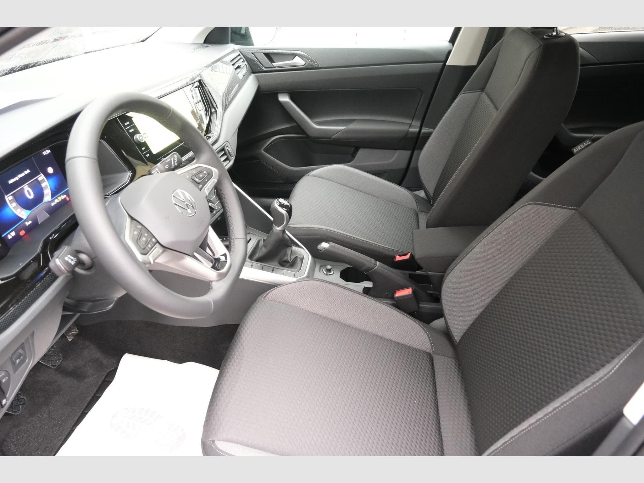 VW Taigo 1.0 TSI Life (2025) - Photo 15