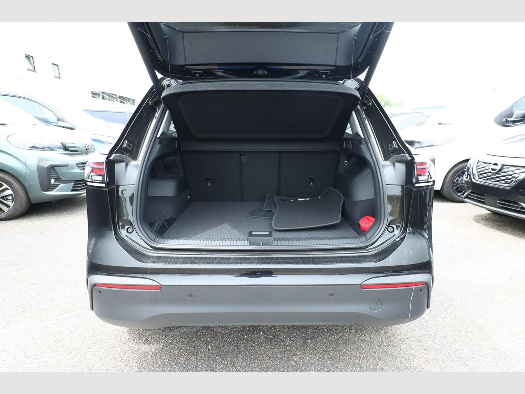 VW Tiguan DSG LED+ Nav (2026) - Foto 11