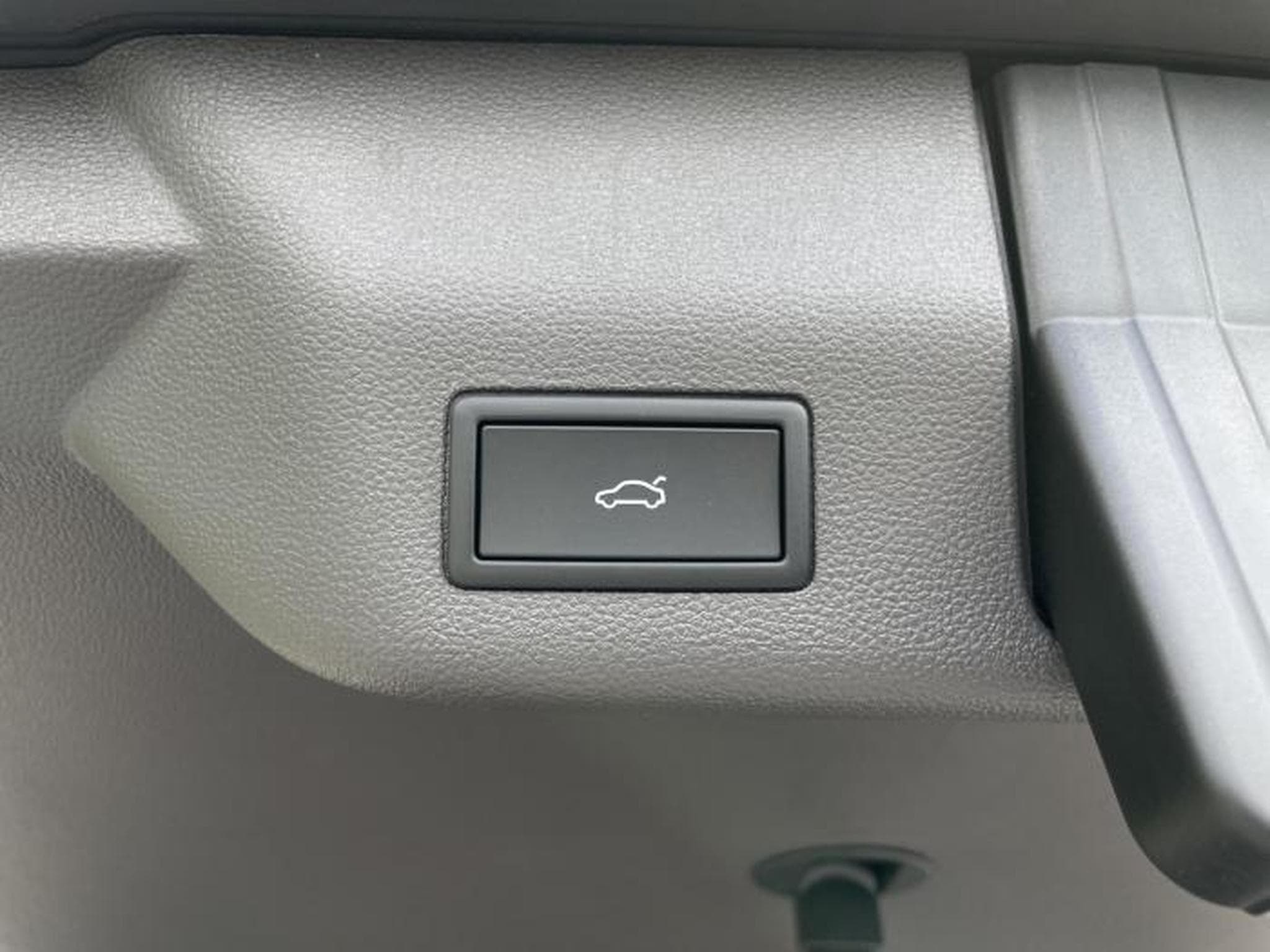VW T7 Life (2026) - Photo 17