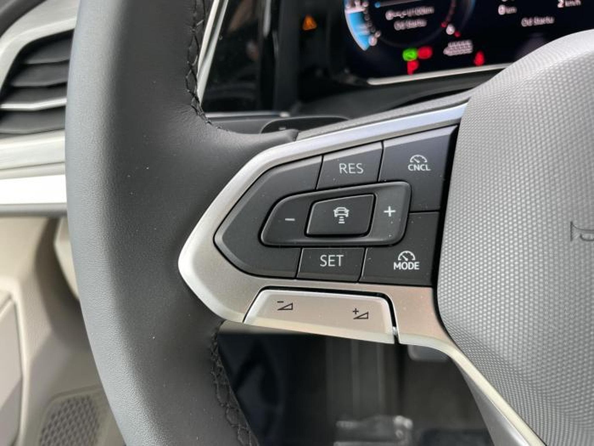 VW T7 Life (2026) - Photo 14