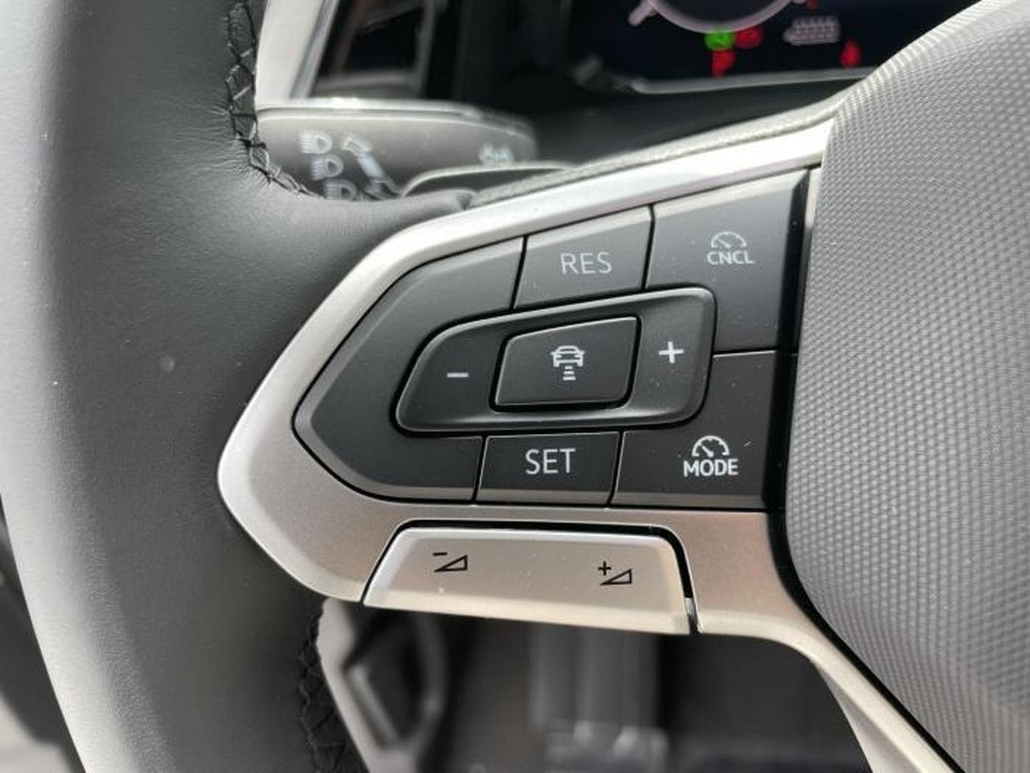 VW T7 Life (2026) - Photo 14