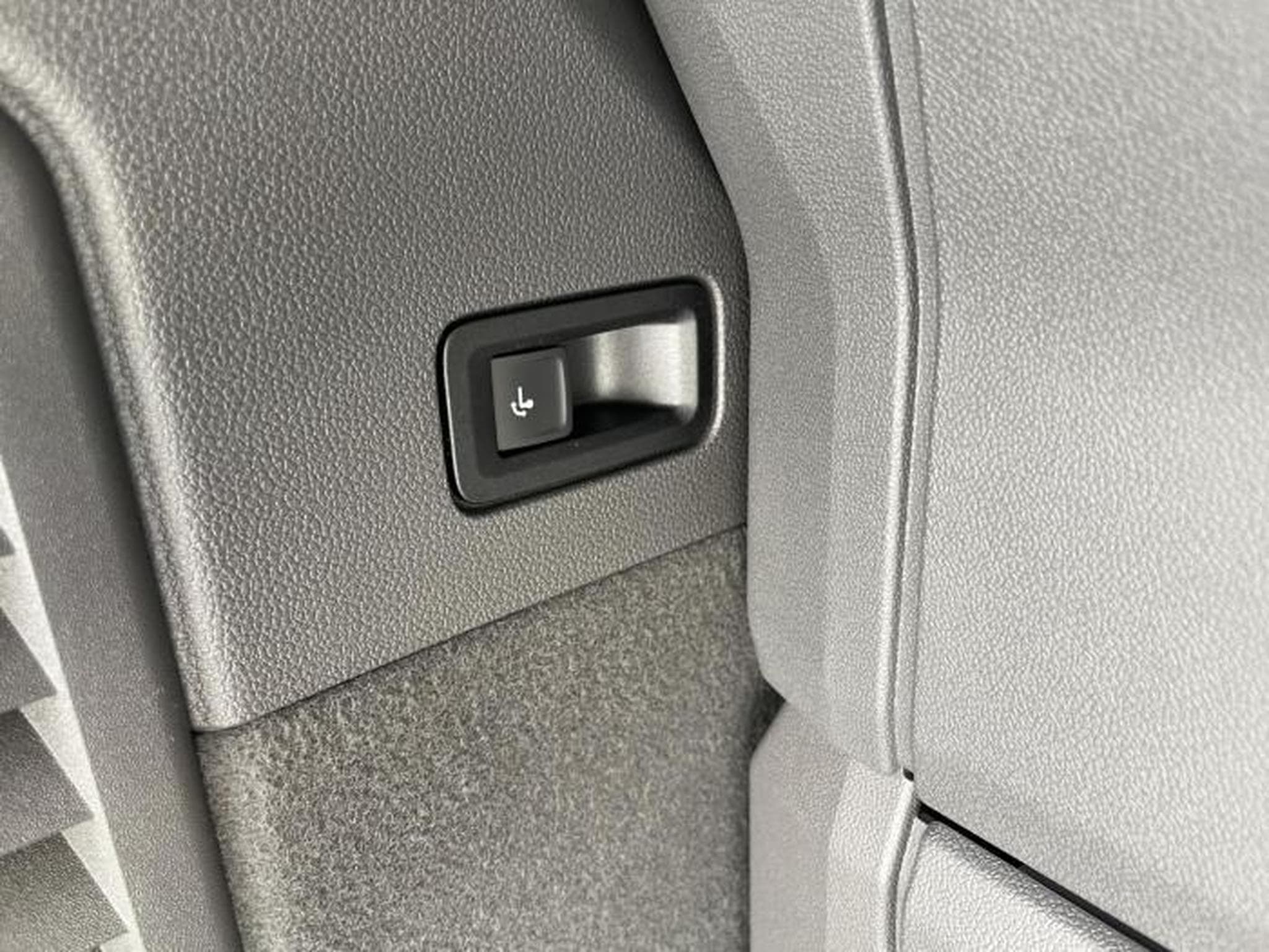 VW T7 Life (2026) - Photo 20