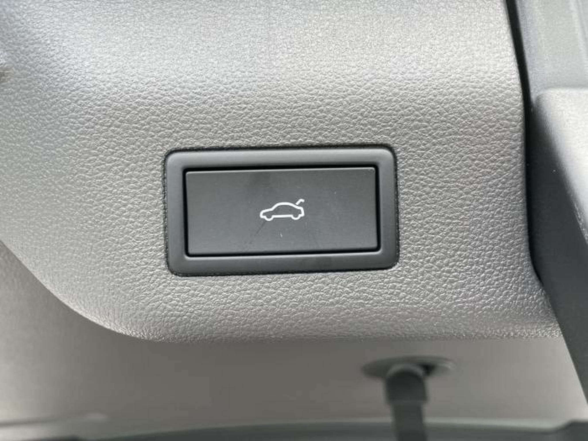 VW T7 Life (2026) - Photo 6