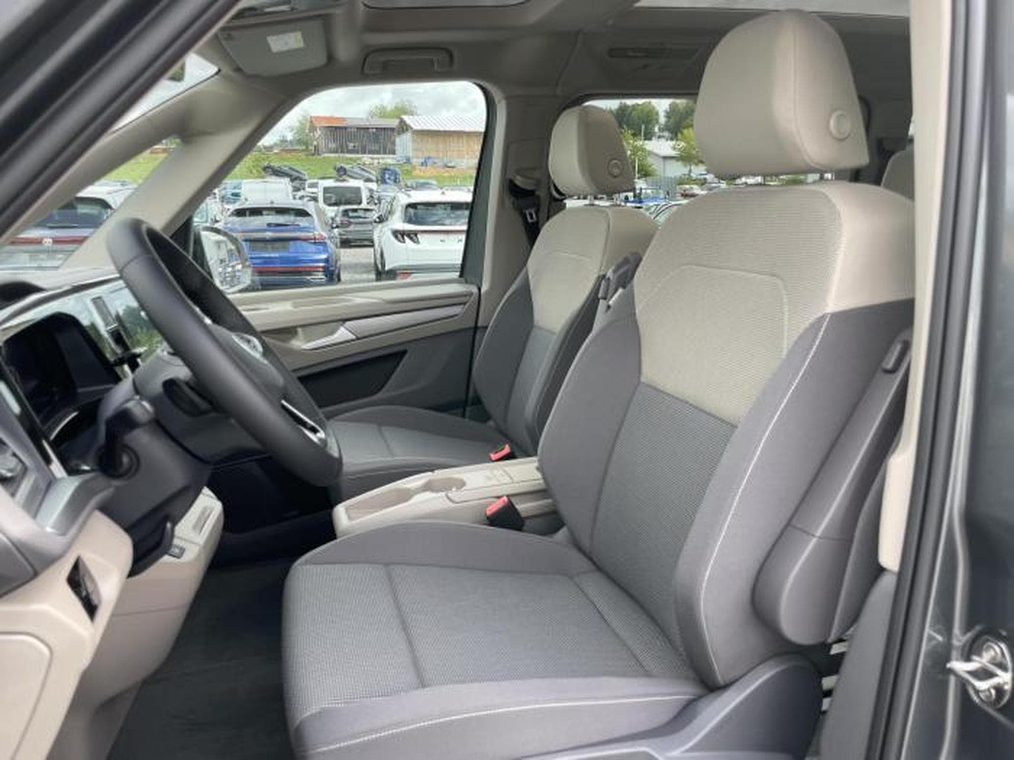 VW T7 Edition (2026) - Photo 11