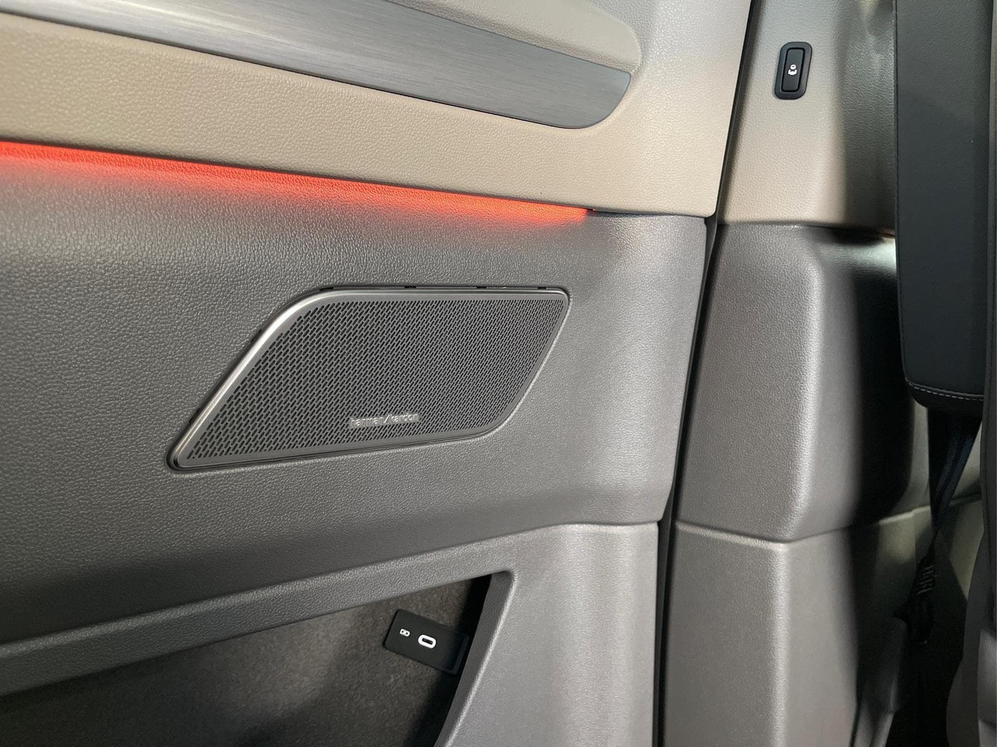 VW T7 Style (2026) - Photo 19
