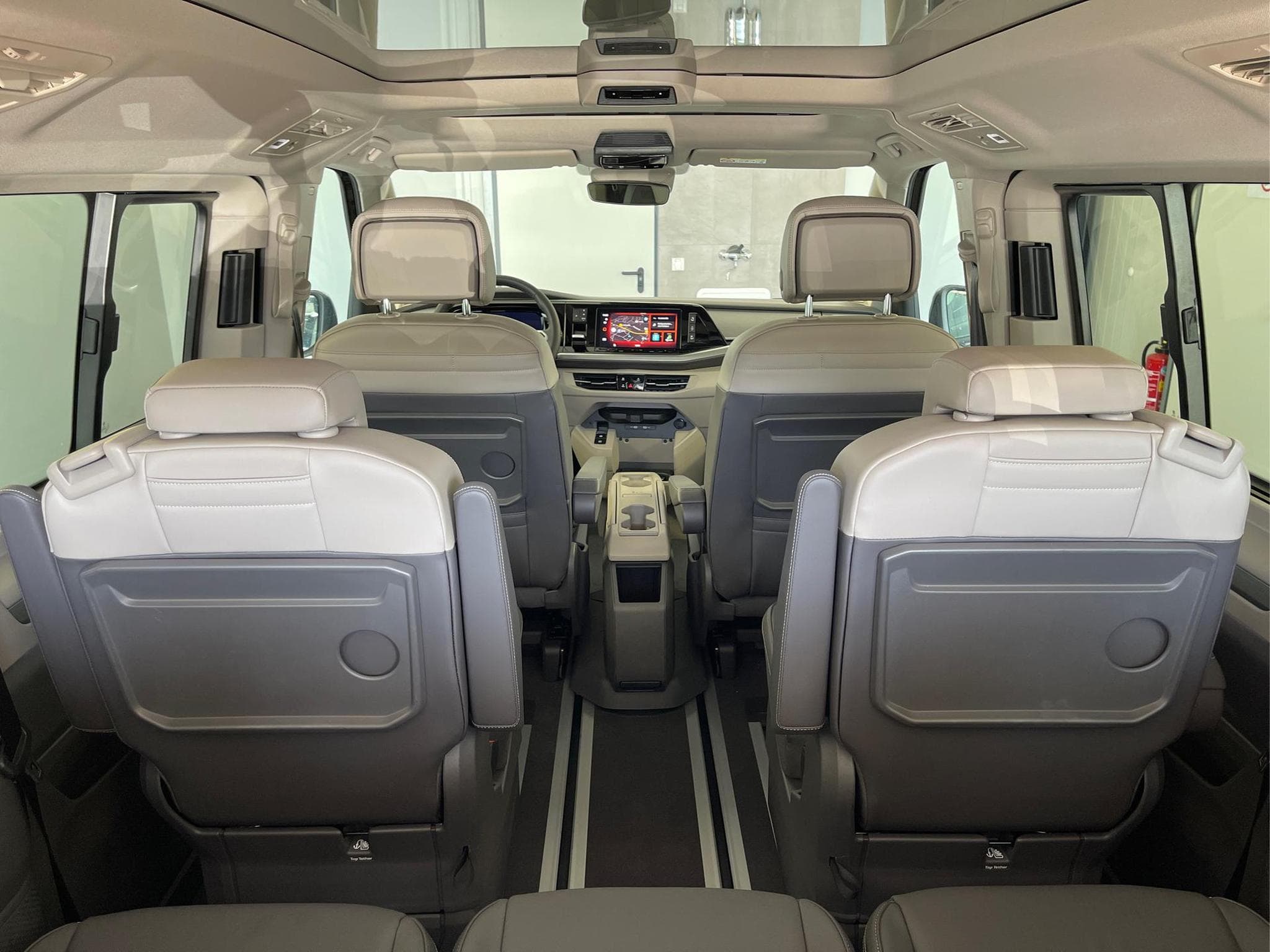VW T7 Style (2026) - Photo 21