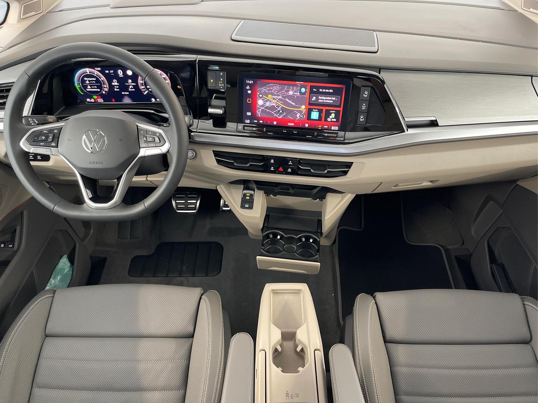 VW T7 Style (2026) - Photo 6