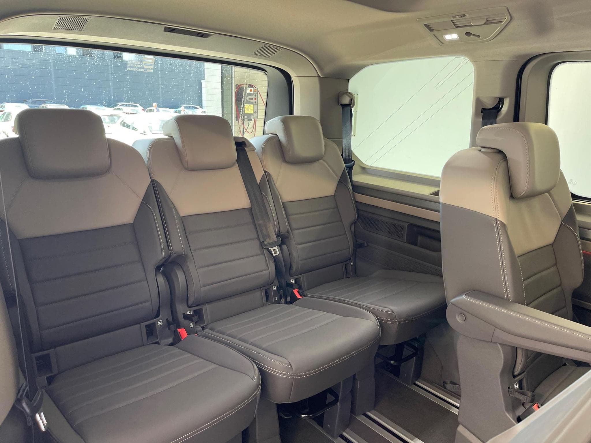 VW T7 Style (2026) - Photo 18