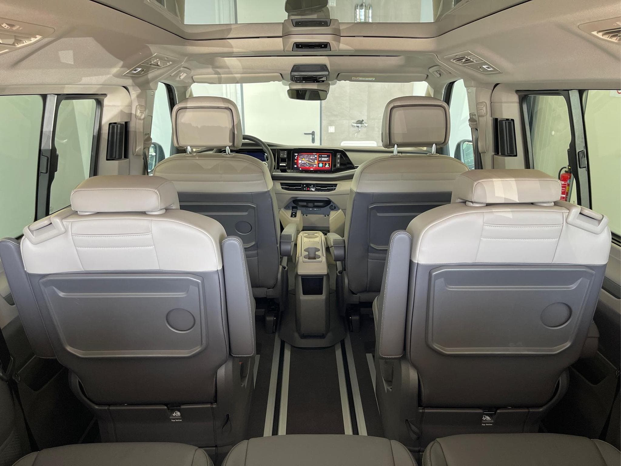 VW T7 Style (2026) - Photo 21