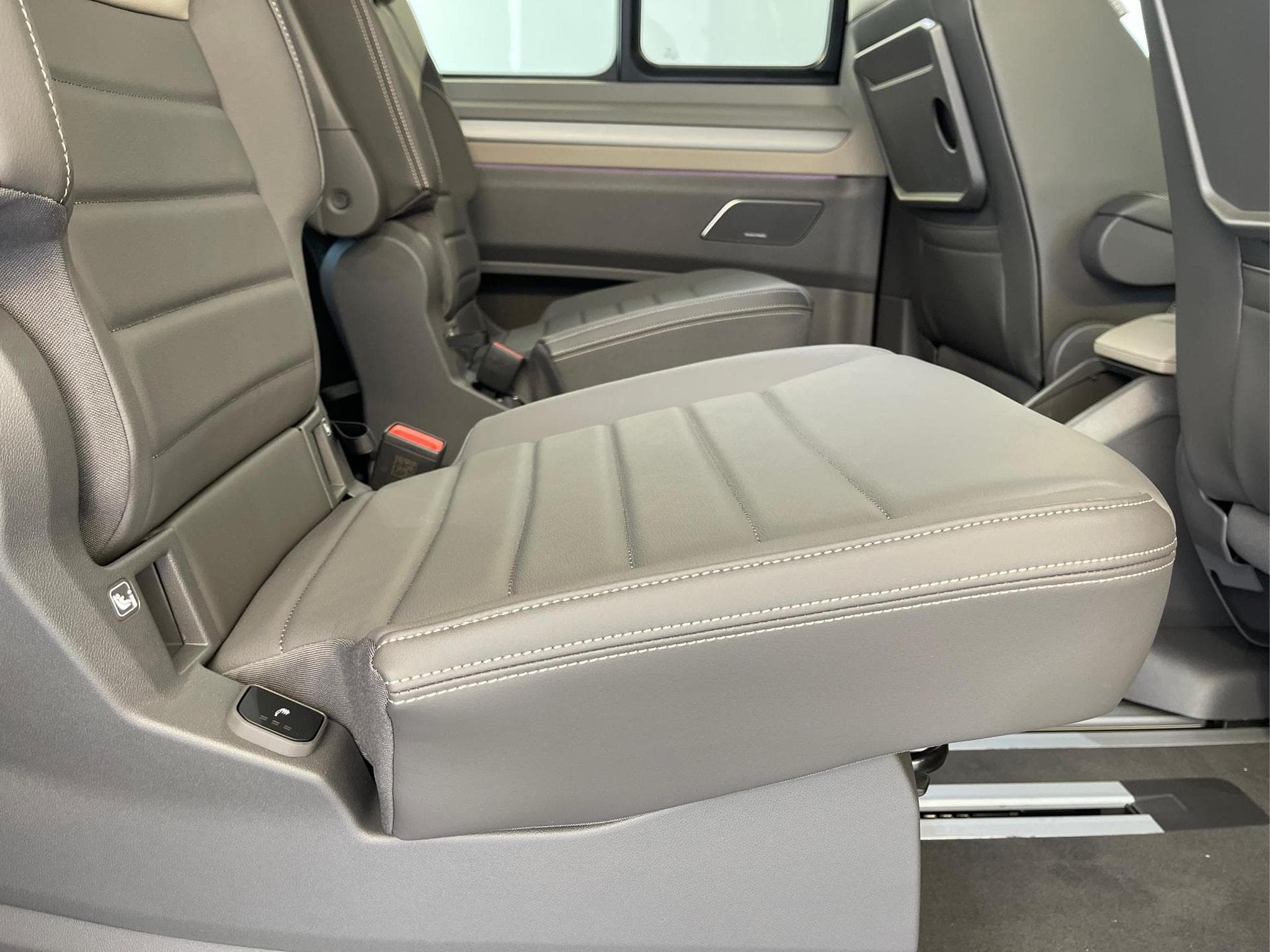 VW T7 Style (2026) - Photo 25