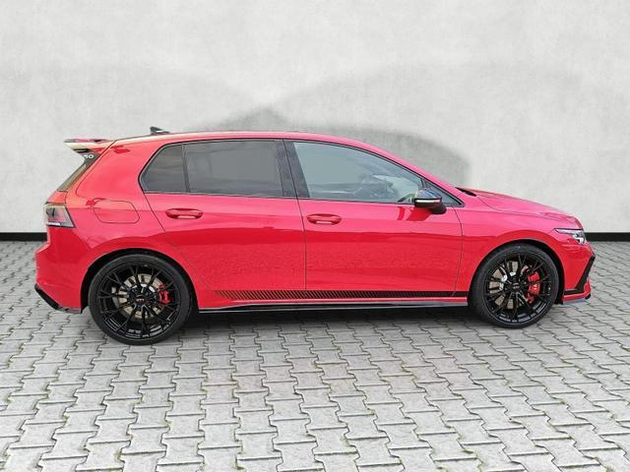 VW Golf 2.0 TSI 239 kW GTI Edition 50 (2026) - Photo 8