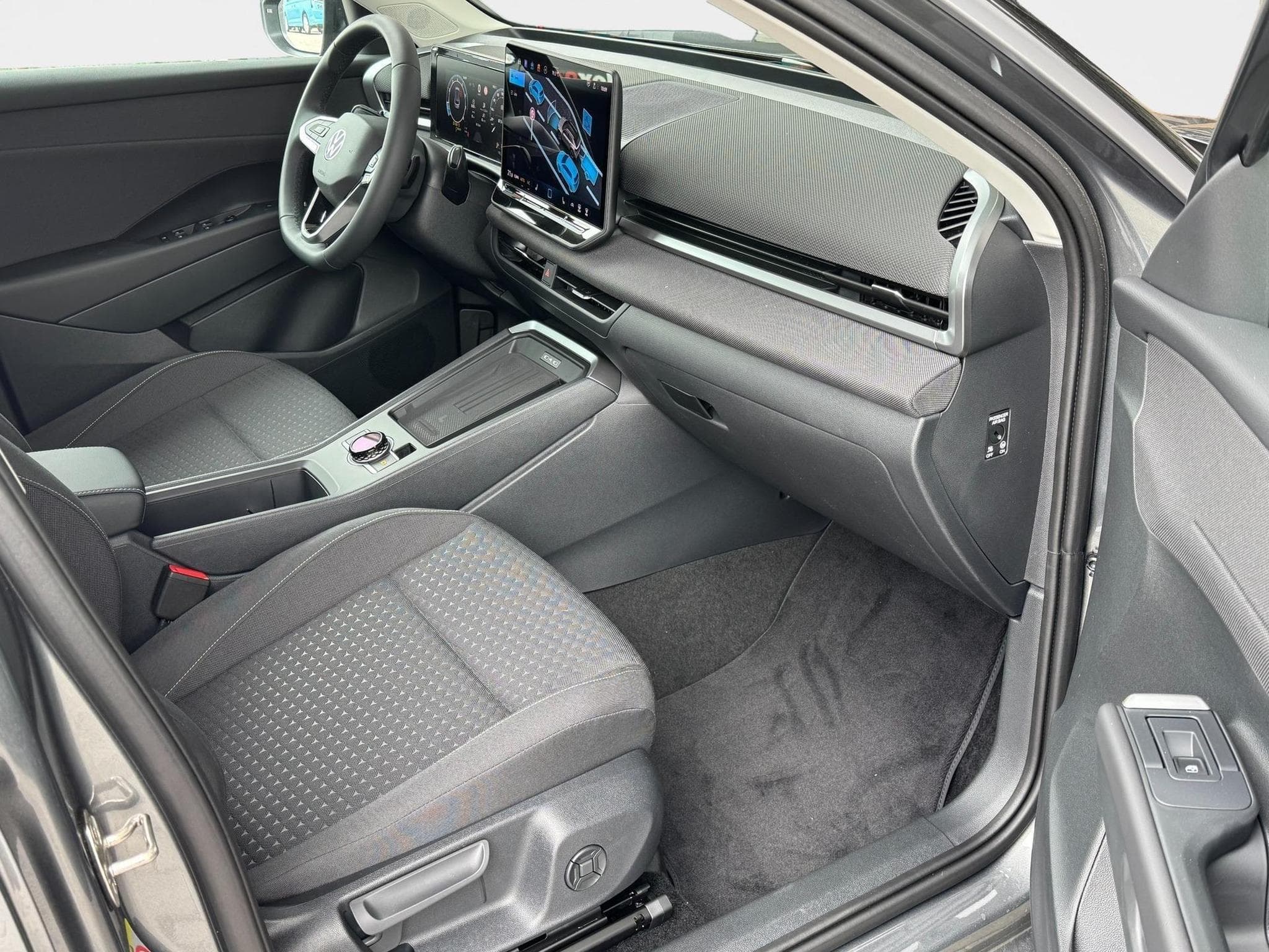 VW T-Roc T-Roc (2026) - Photo 8