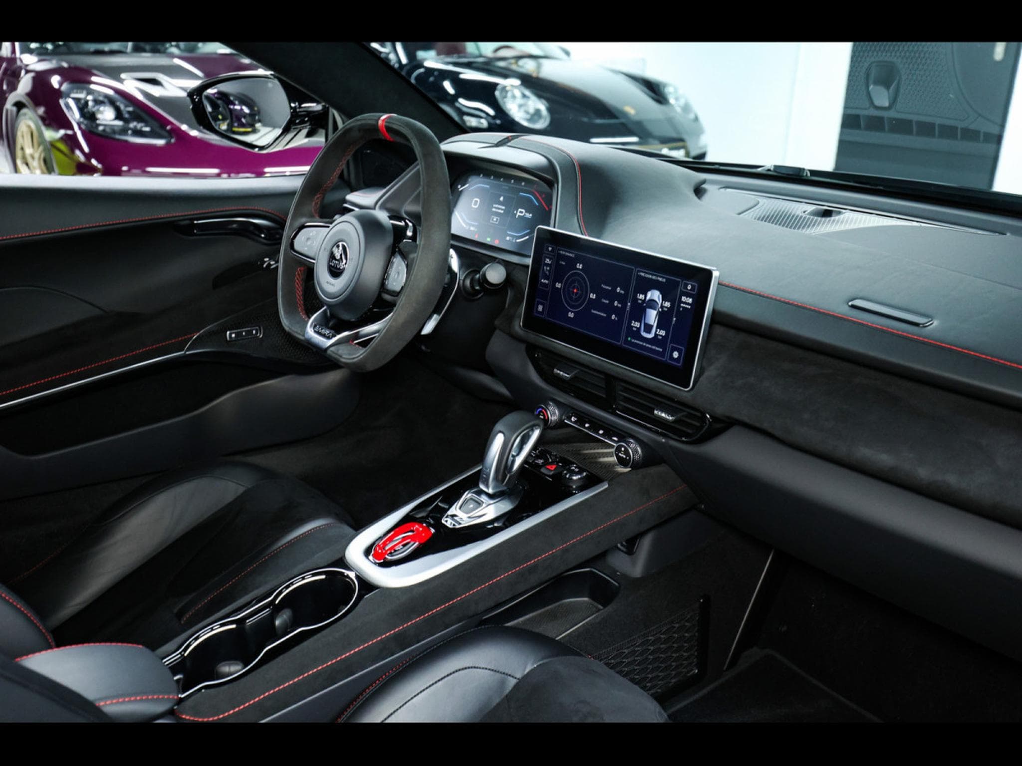 Lotus Emira I4 DCT FIRST EDITION (2024) - Photo 13