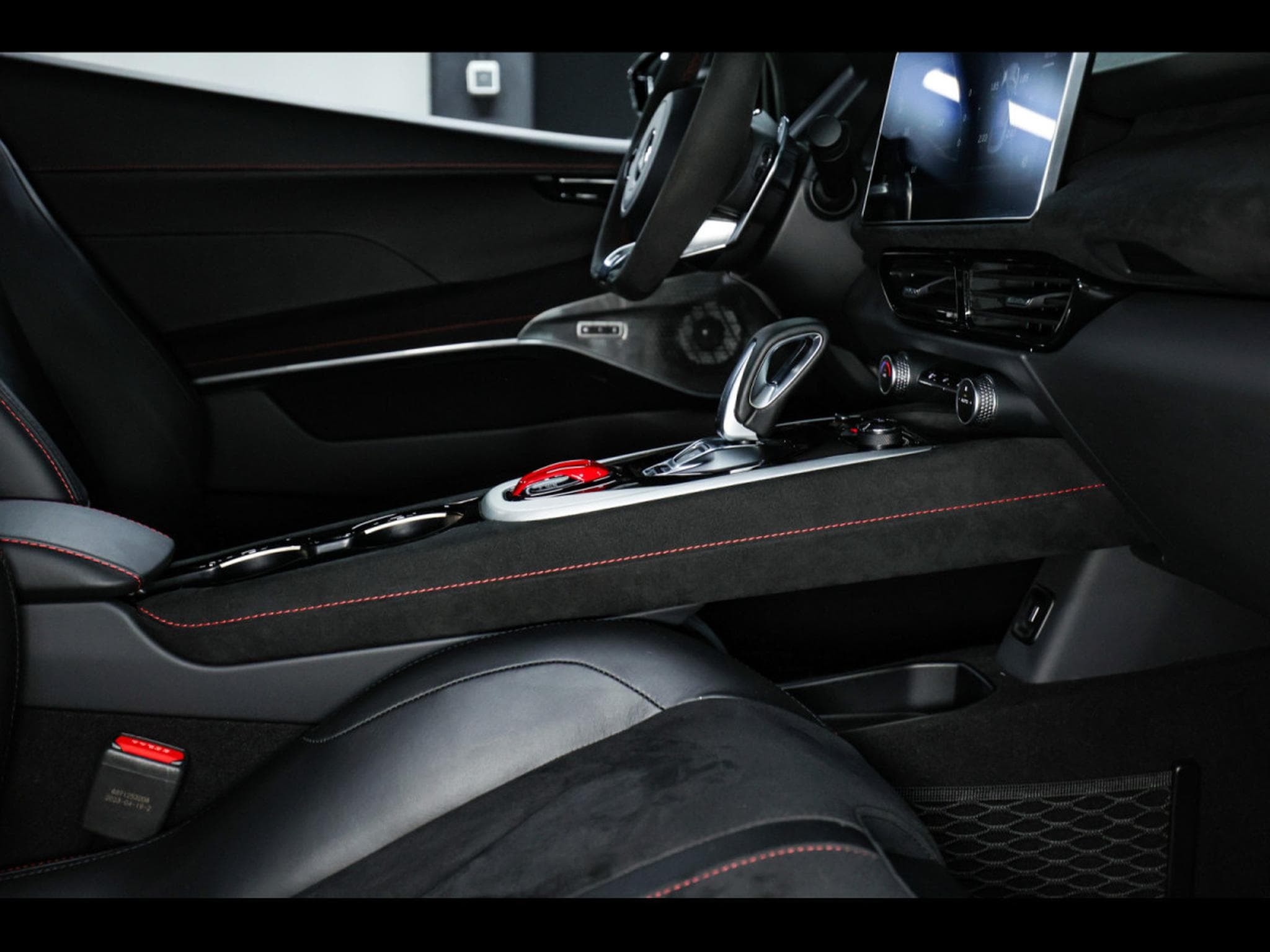Lotus Emira I4 DCT FIRST EDITION (2024) - Photo 18