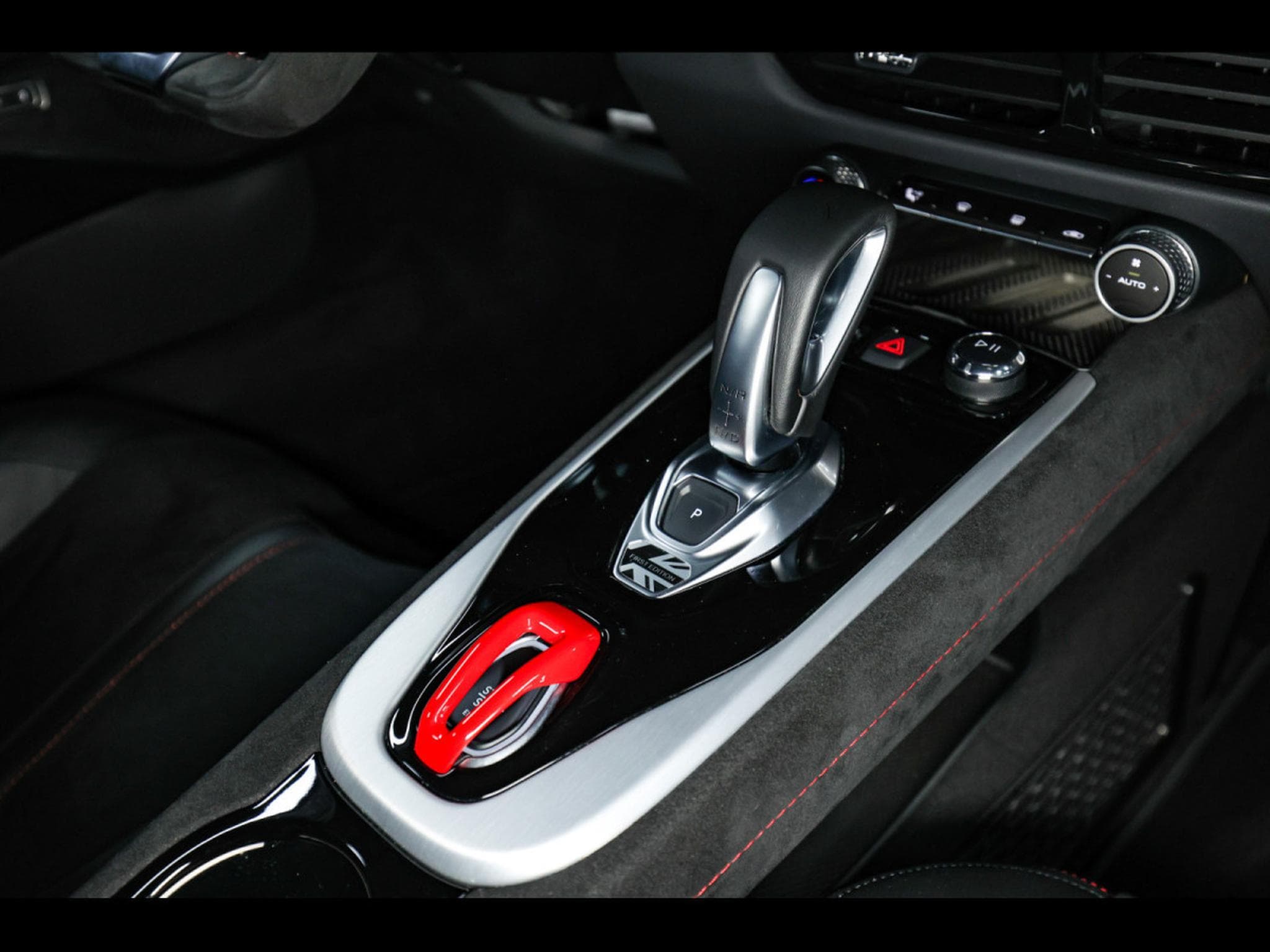 Lotus Emira I4 DCT FIRST EDITION (2024) - Photo 20