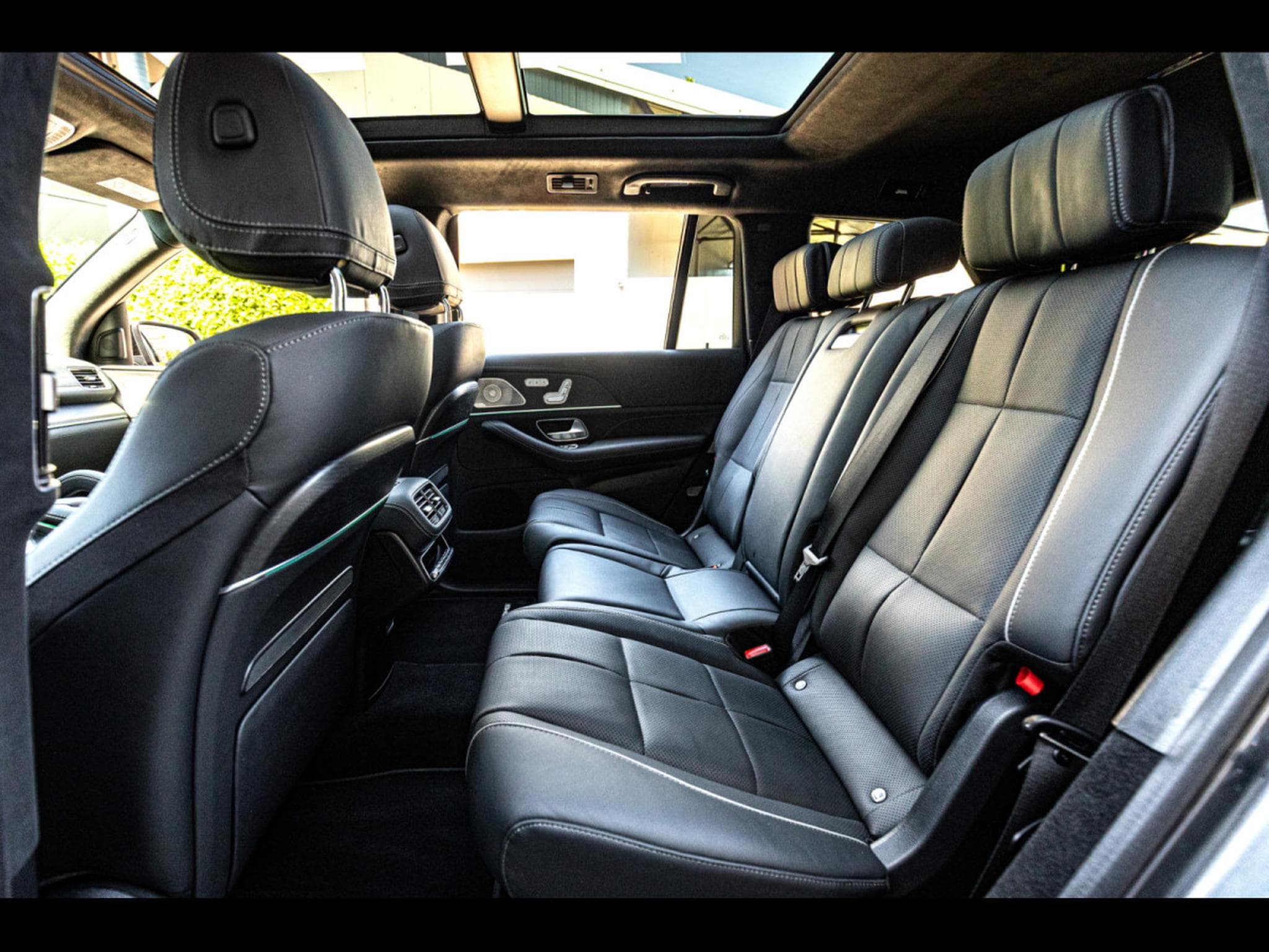 Mercedes GLS 580 4.0 4MATIC AMG-LINE 7 SEATS (2023) - Photo 12