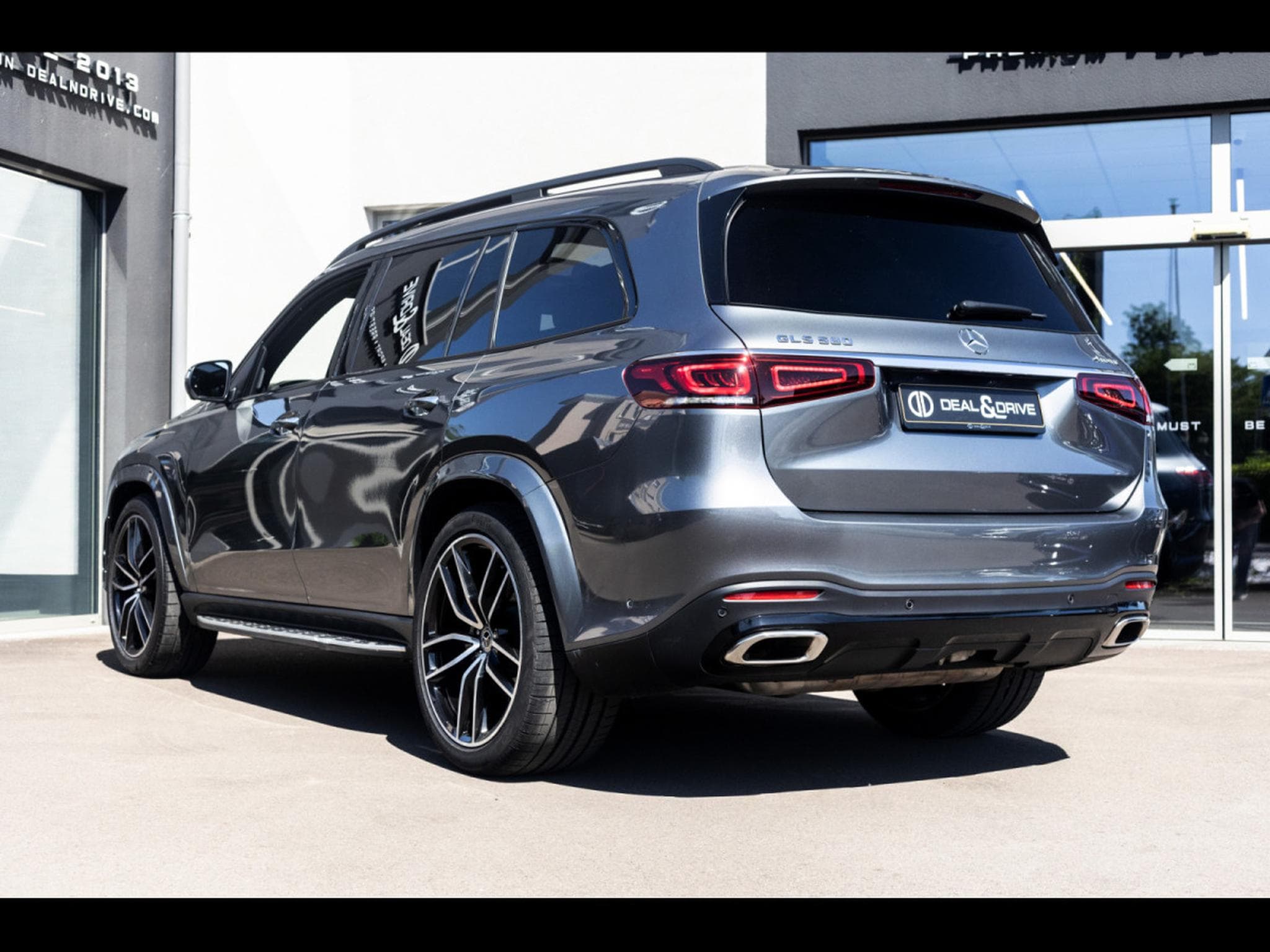 Mercedes GLS 580 4.0 4MATIC AMG-LINE 7 SEATS (2023) - Photo 3