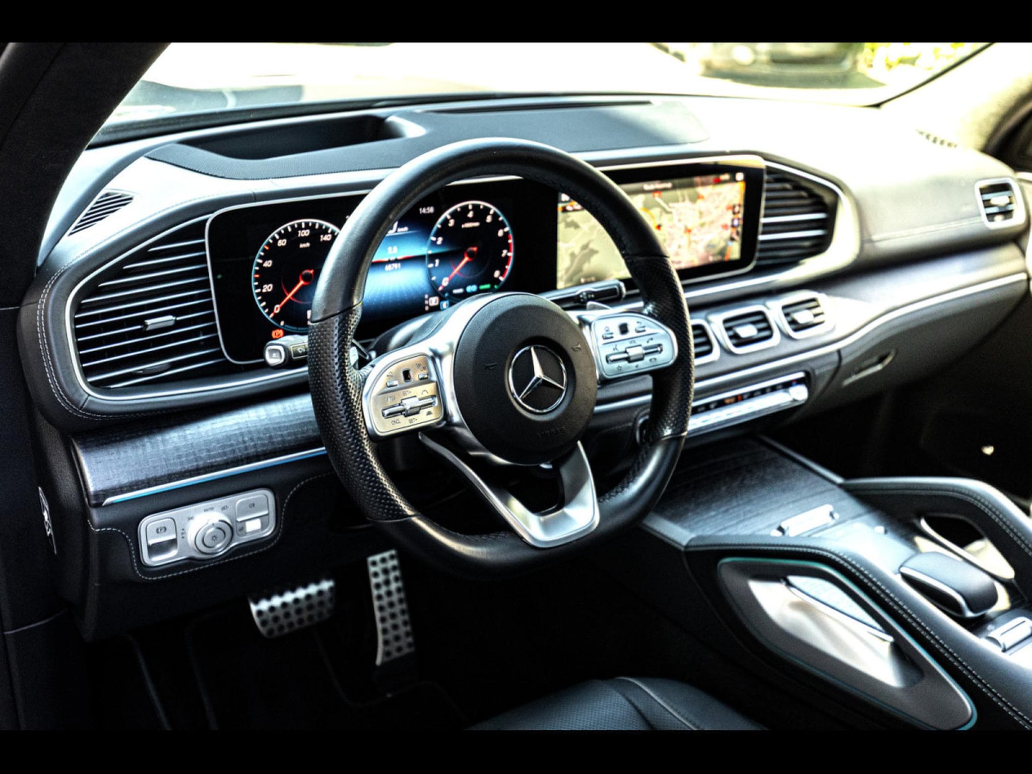 Mercedes GLS 580 4.0 4MATIC AMG-LINE 7 SEATS (2023) - Photo 9