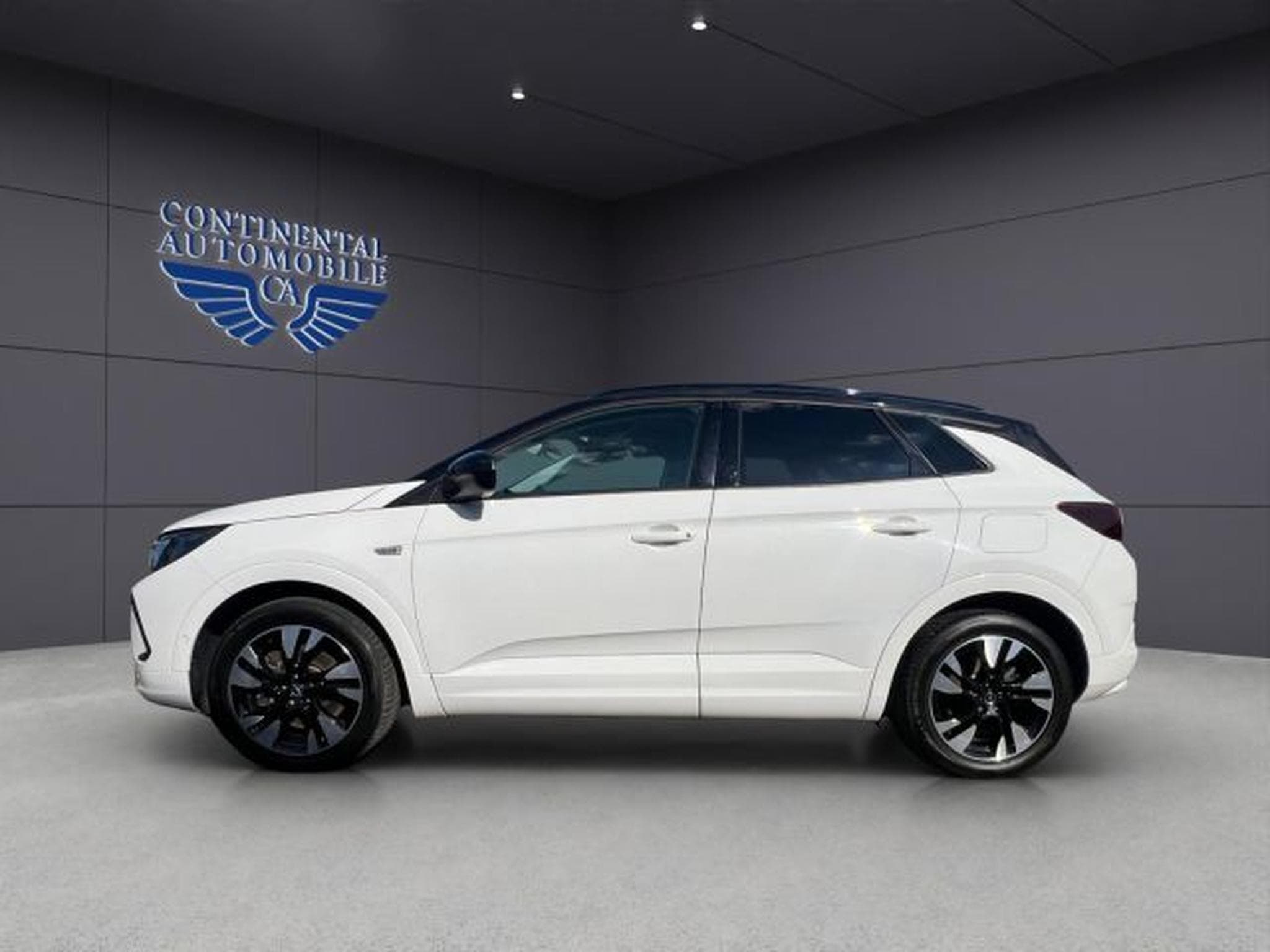 Opel Grandland Grandland Ultimate Plug-in-Hybrid KLIMA,NAVI,PDC (2022) - Photo 2