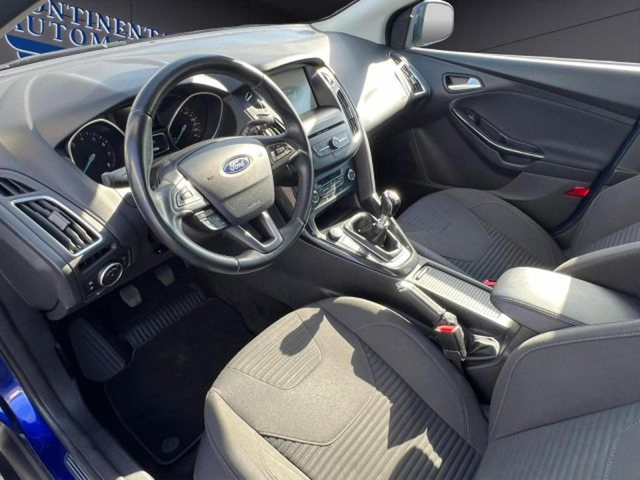 Ford Focus Focus Lim. Titanium KLIMA,NAVI,PDC,TEMPOMAT,ESP (2016) - Photo 9