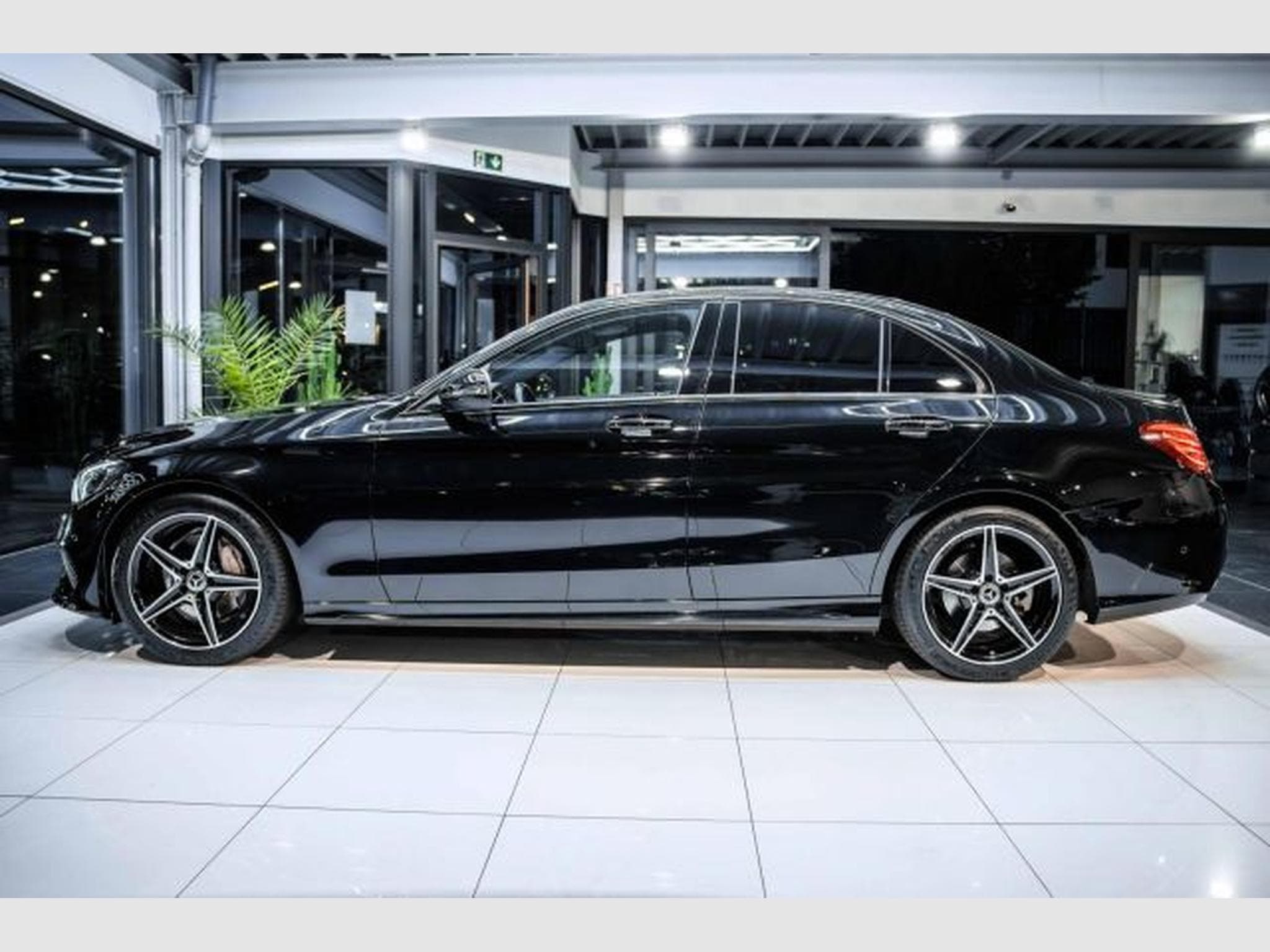Mercedes C 180 C 180 AMG-Line NAVI LED Night RFK Totw. Ambiente (2018) - Photo 10