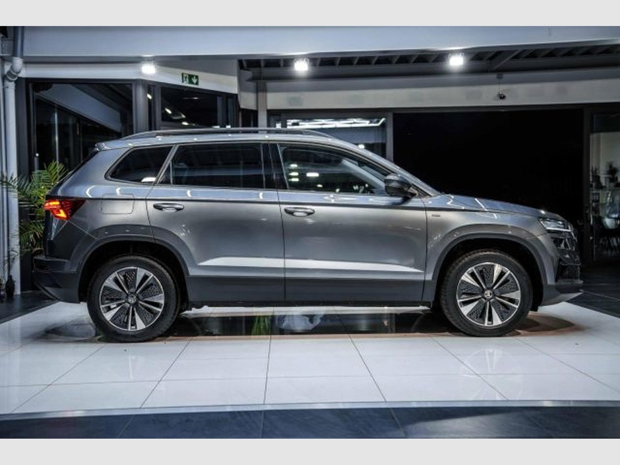Skoda Karoq Karoq Tour 1.5 TSI DSG ACC MATRIX RFK AHK SHZ (2022) - Photo 7