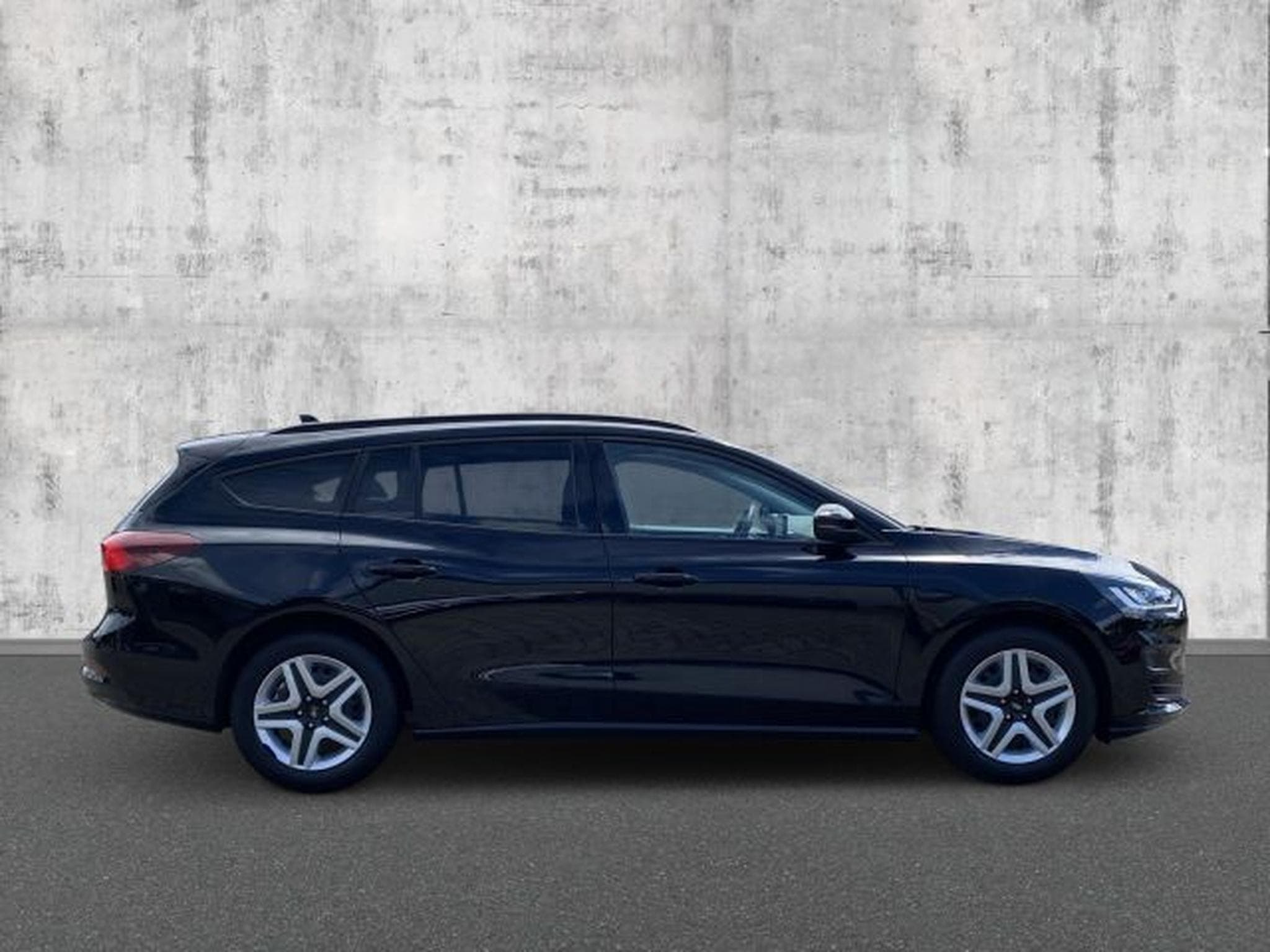 Ford Focus Focus Turnier 1.5 TDCi 8G-Autom. NAVI LED RFK (2022) - Photo 6