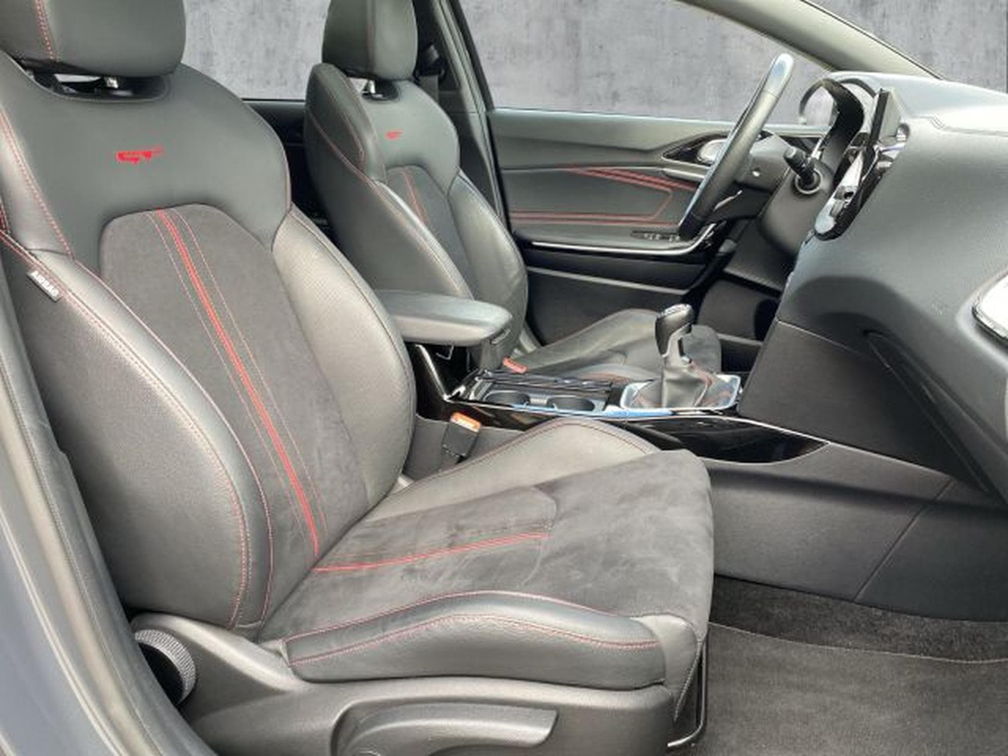 Kia ProCeed ProCeed GT 1.6 T-GDI NAVI LED RFK PANO 1.HAND (2020) - Photo 13