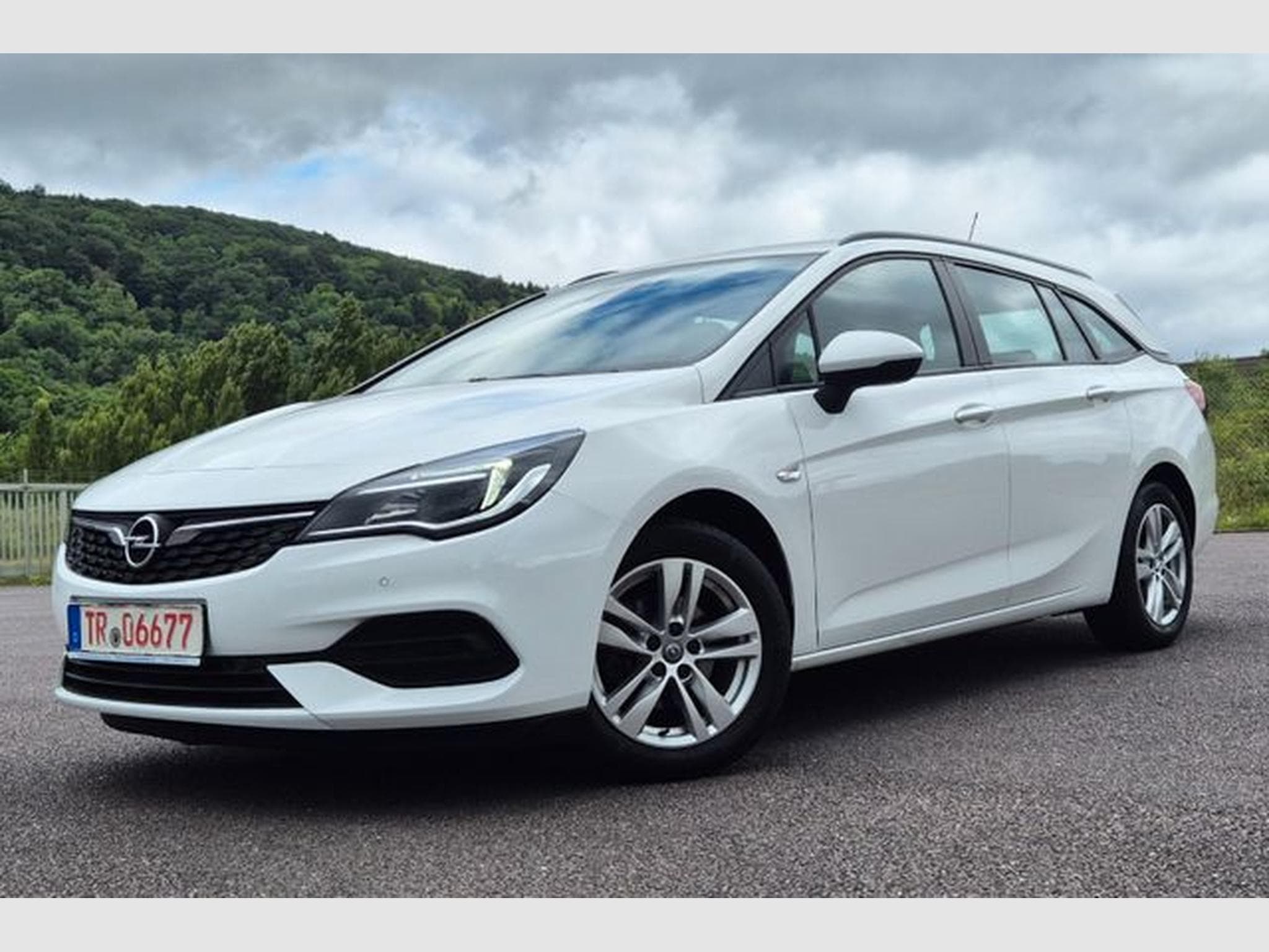 Opel Astra Astra K Sports Tourer Edition, AHK, Carplay. (2020) - Photo 1
