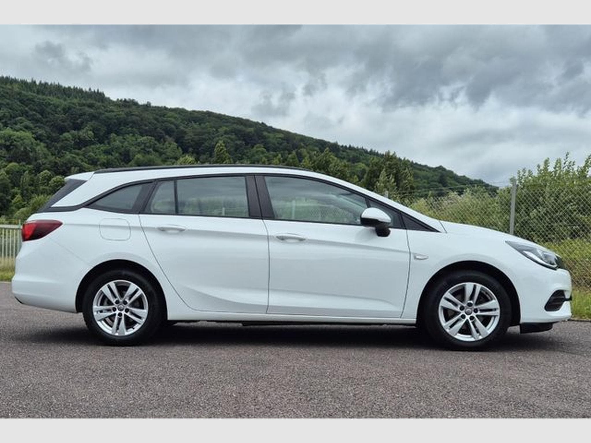 Opel Astra Astra K Sports Tourer Edition, AHK, Carplay. (2020) - Photo 7
