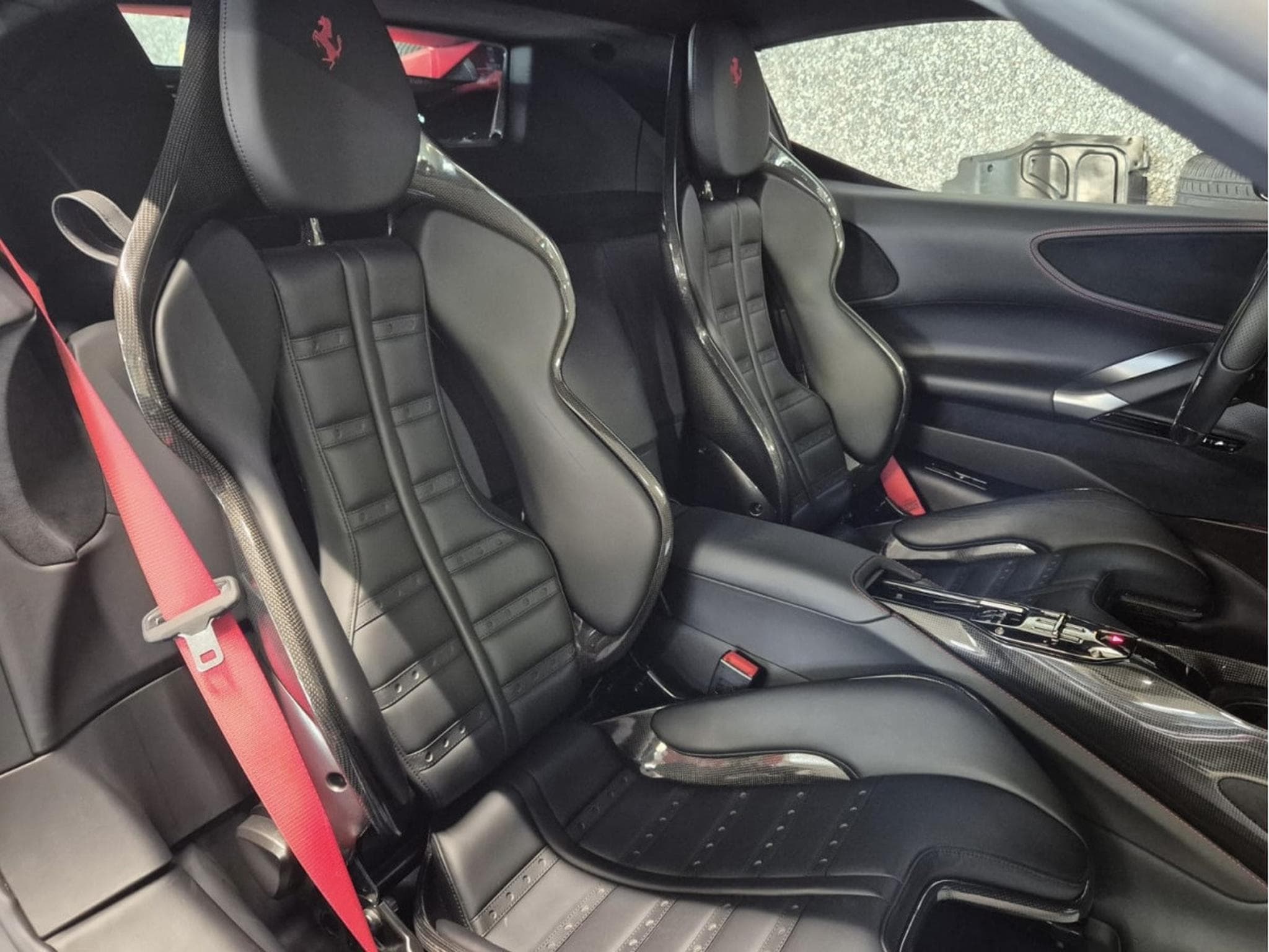 Ferrari SF90 DAYTONA RACING SEATS FULL ELECTRIC CARBON LIFT JBL (2022) - Photo 5