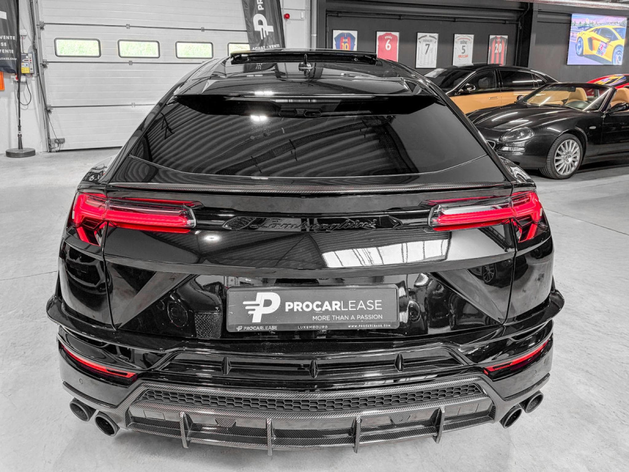 Lamborghini Urus URUS S / CARBON/ 3D/ VAT REF/VOLL (2025) - Photo 4