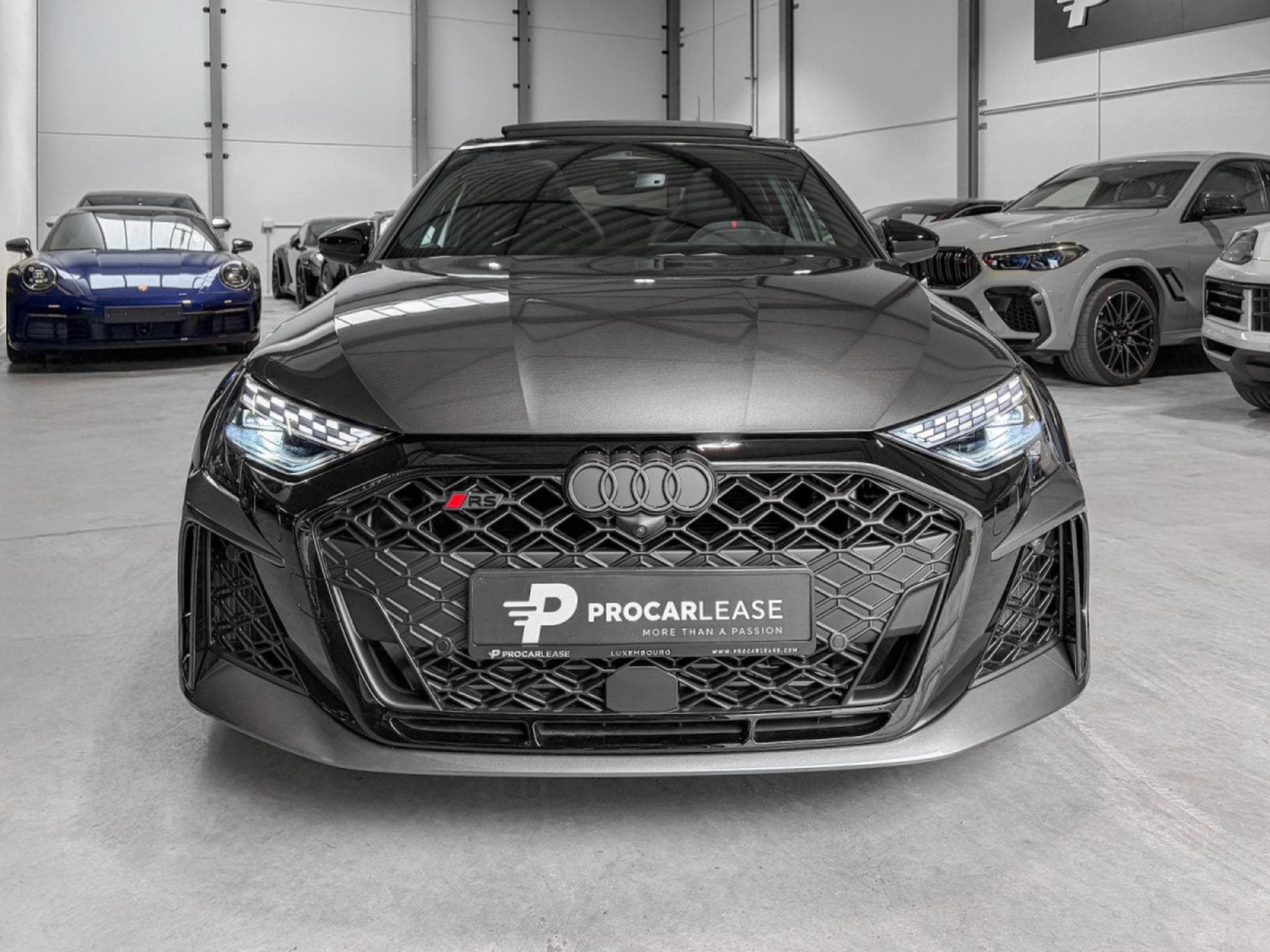 Audi RS3 2.5 TFSI SPORTBACK QUATTRO/ GARANTIE 5/Pano/19/360°/SONOS/SC (2026) - Photo 3