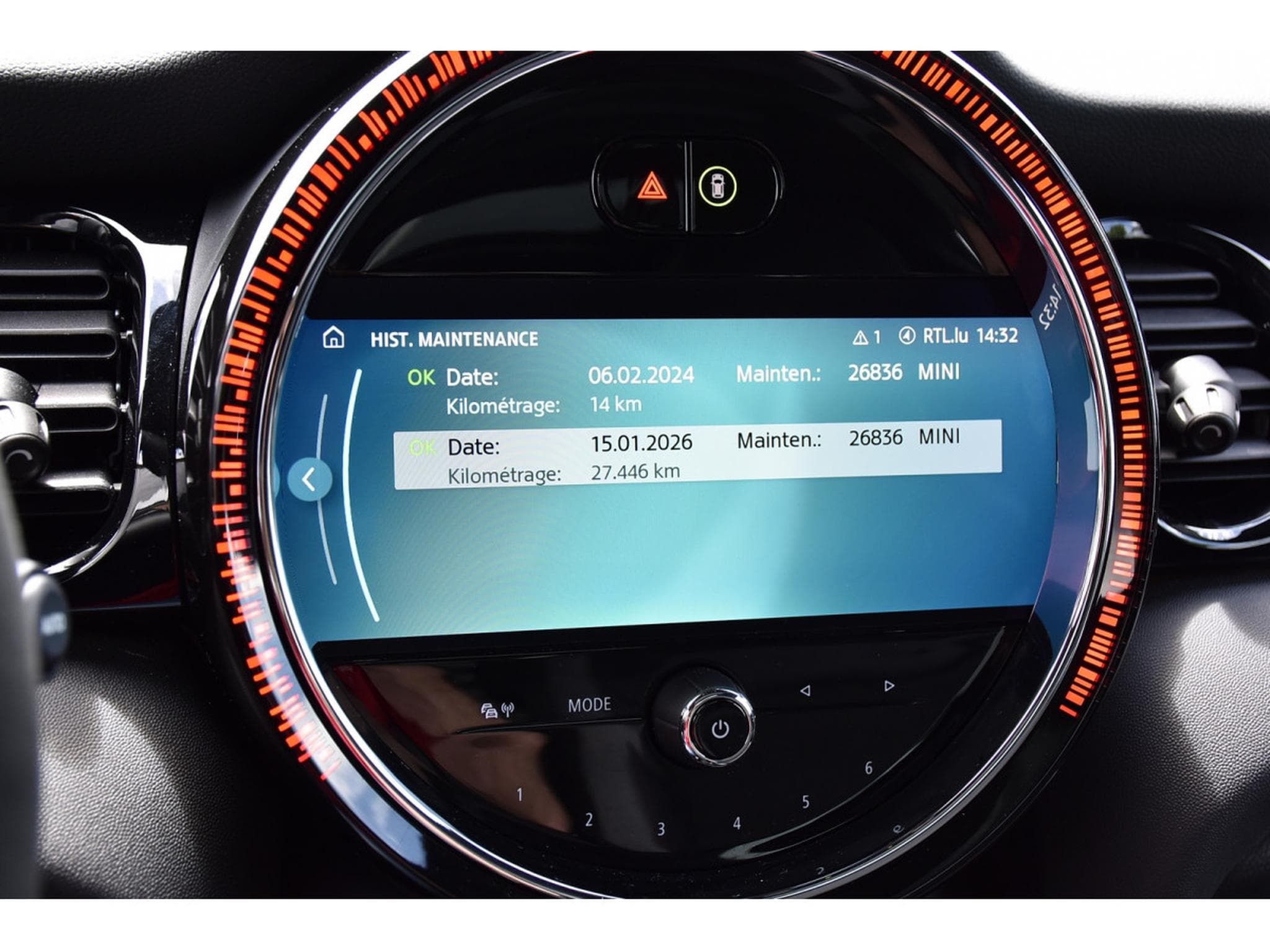Mini Cooper John Cooper Works 2.0AS PANO HARMAN/KARDON ACC LANE CAM GPS (2024) - Photo 16