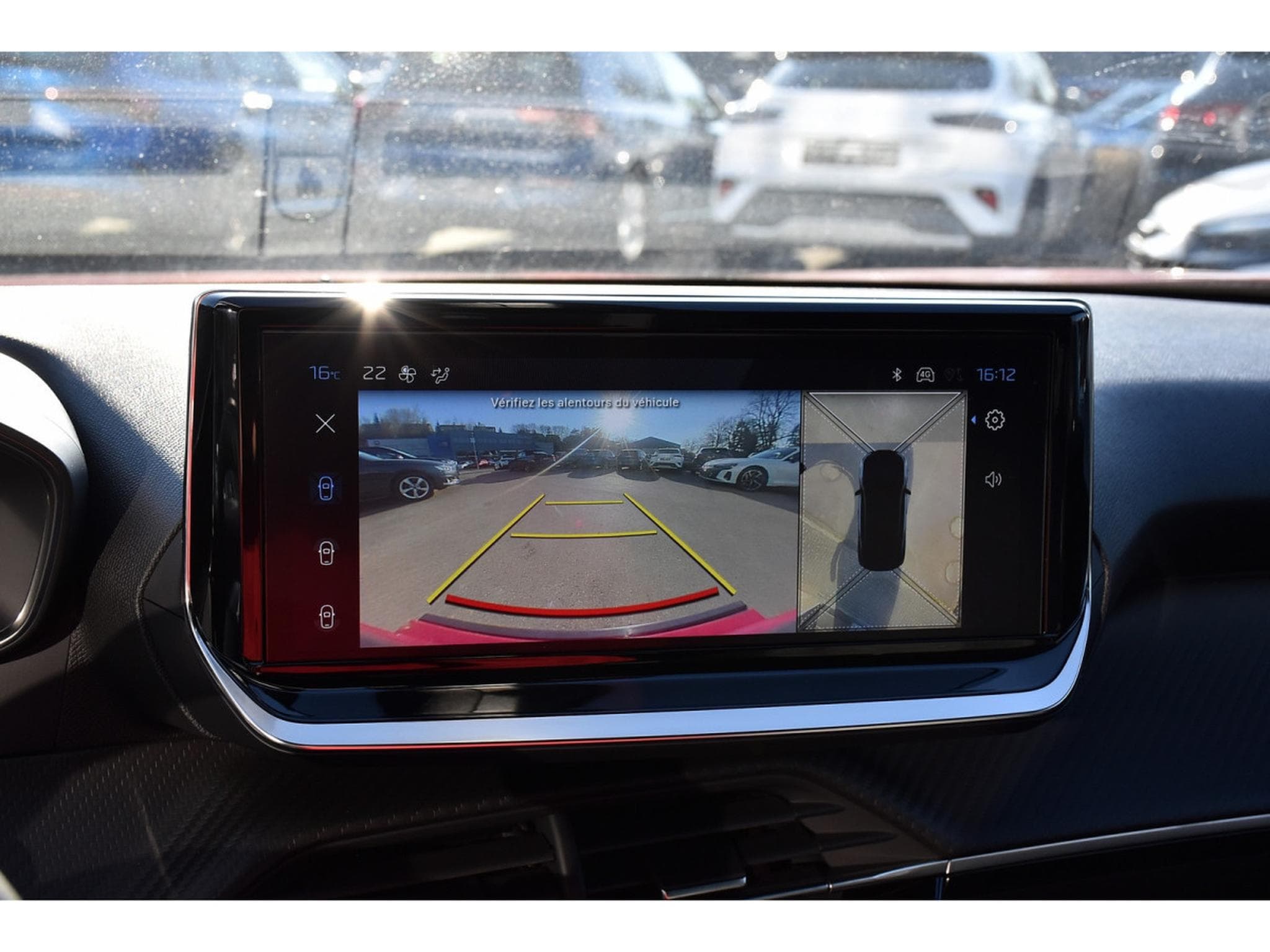 Peugeot 2008 1.2 PureTech Allure ACC GPS LANE SIDE REGUL CAM 360 1° MAIN (2025) - Foto 20