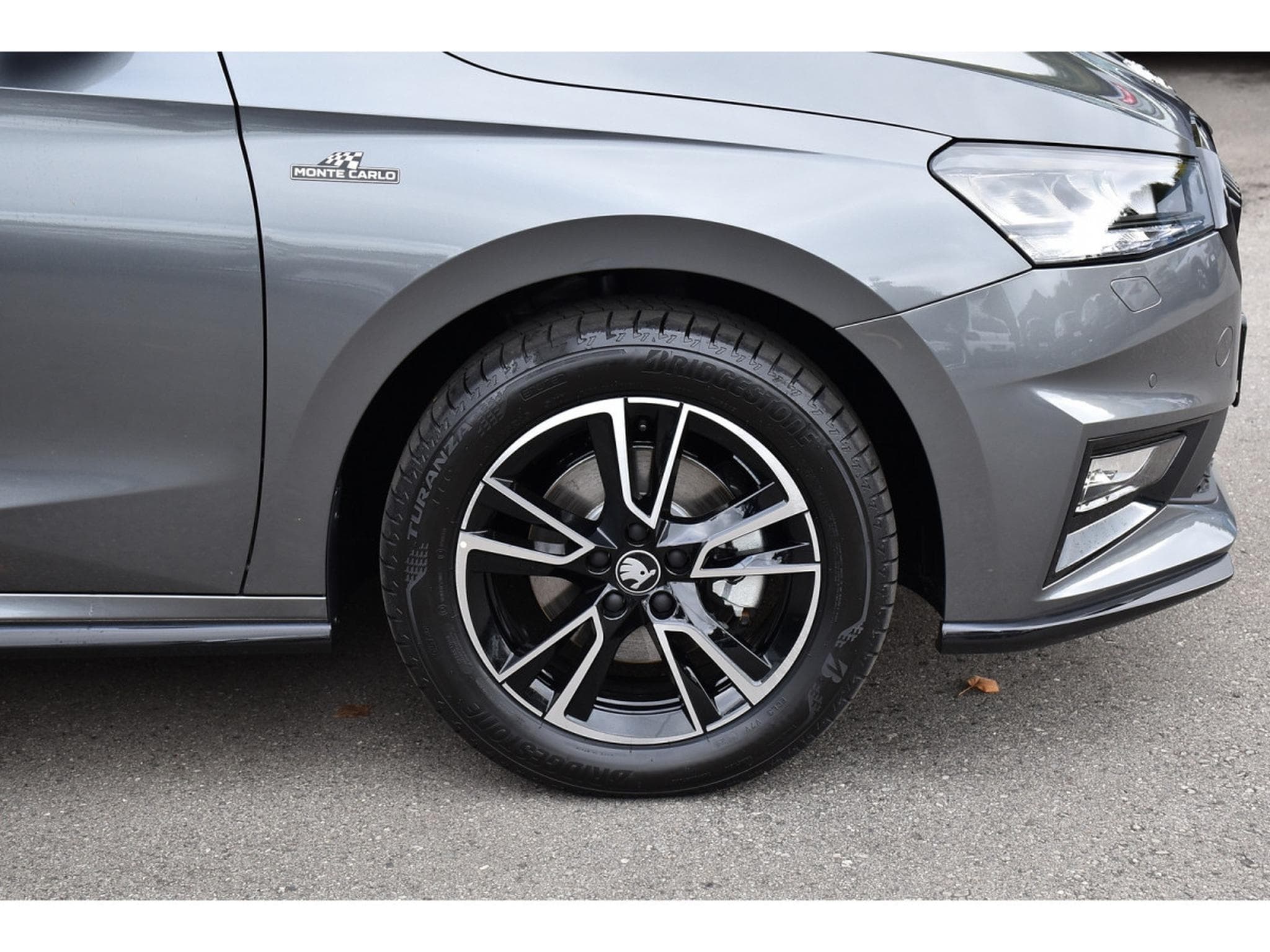 Skoda Fabia 1.0 TSI Monte Carlo DSG ACC TRAVEL CAM KESSY NEUVE (2026) - Foto 5