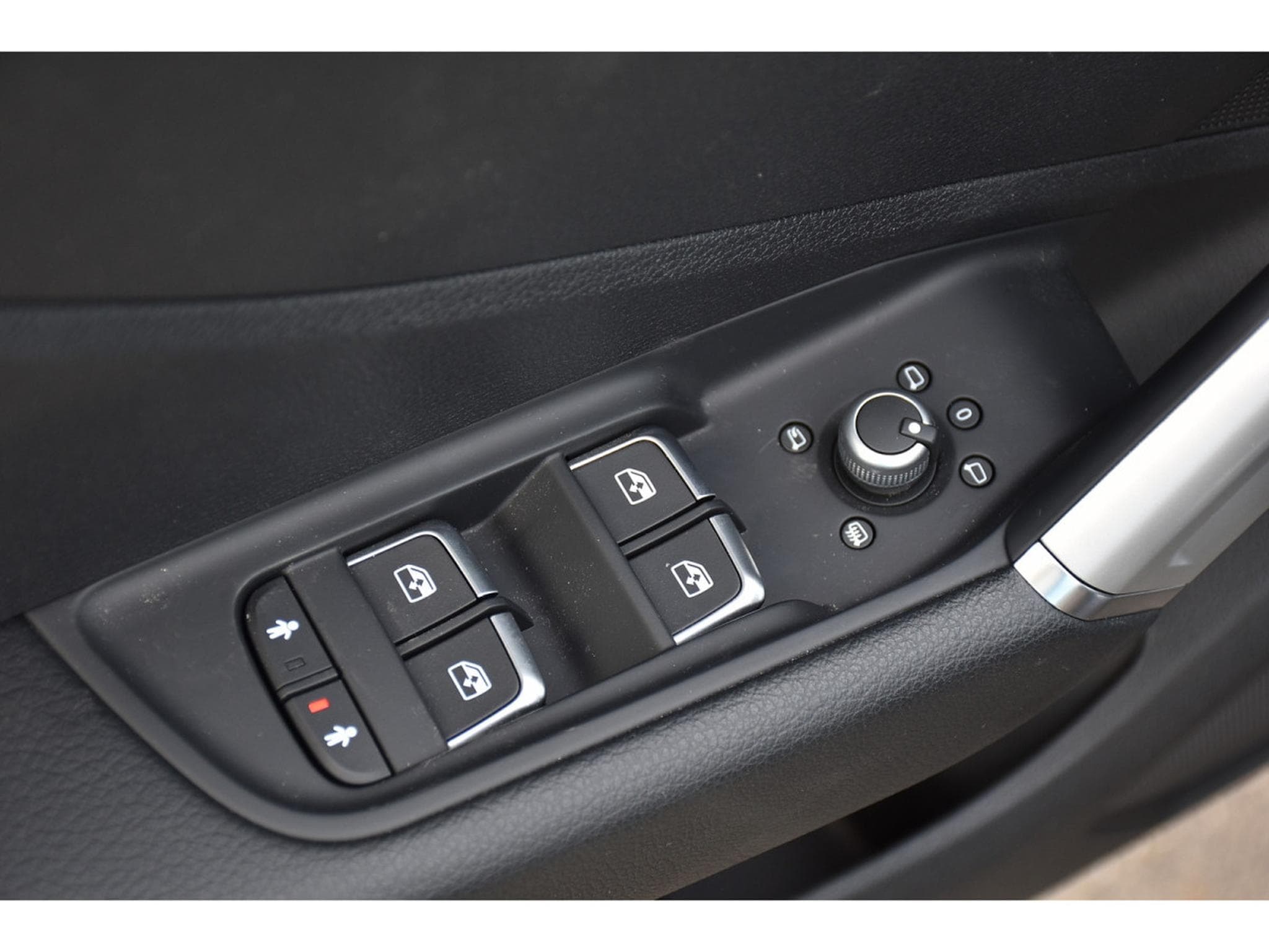 Audi Q2 30 TDI Advanced S-Tronic CUIR GPS LANE LED CAM 1° MAIN (2023) - Foto 23