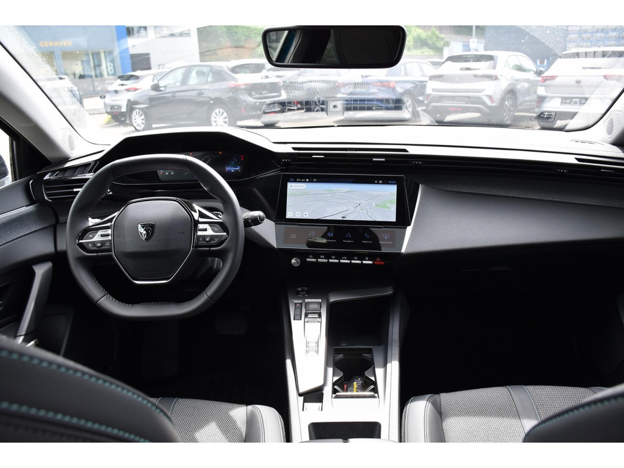 Peugeot 308 1.2 Hybrid 145 e-DCS6 Allure ACC LANE GPS CAM360 1° MAIN (2025) - Foto 9